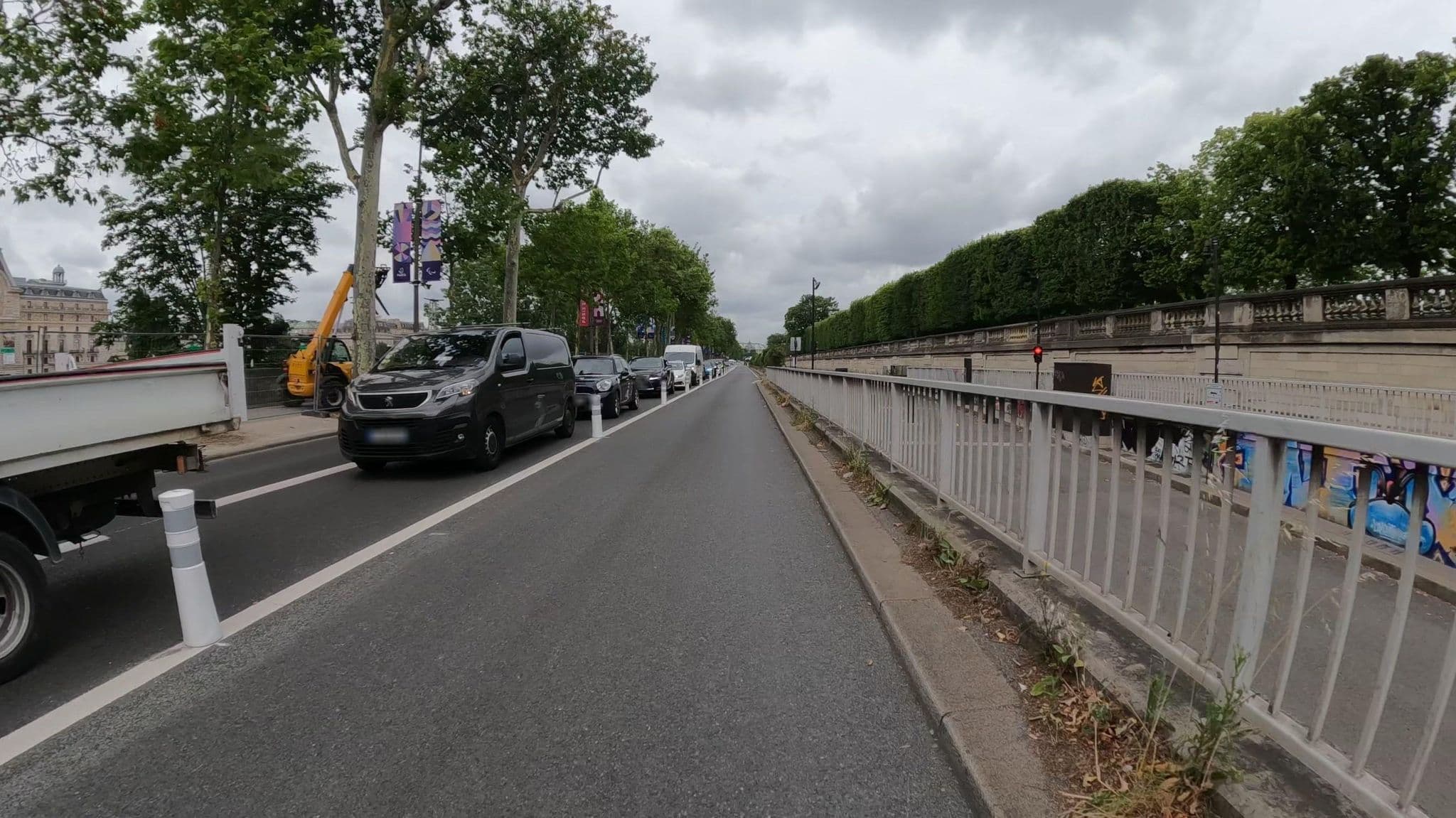 Street view near Habitat Parisien, Paris 07 Palais-Bourbon — © Nzau (CC BY-SA · Mapillary)