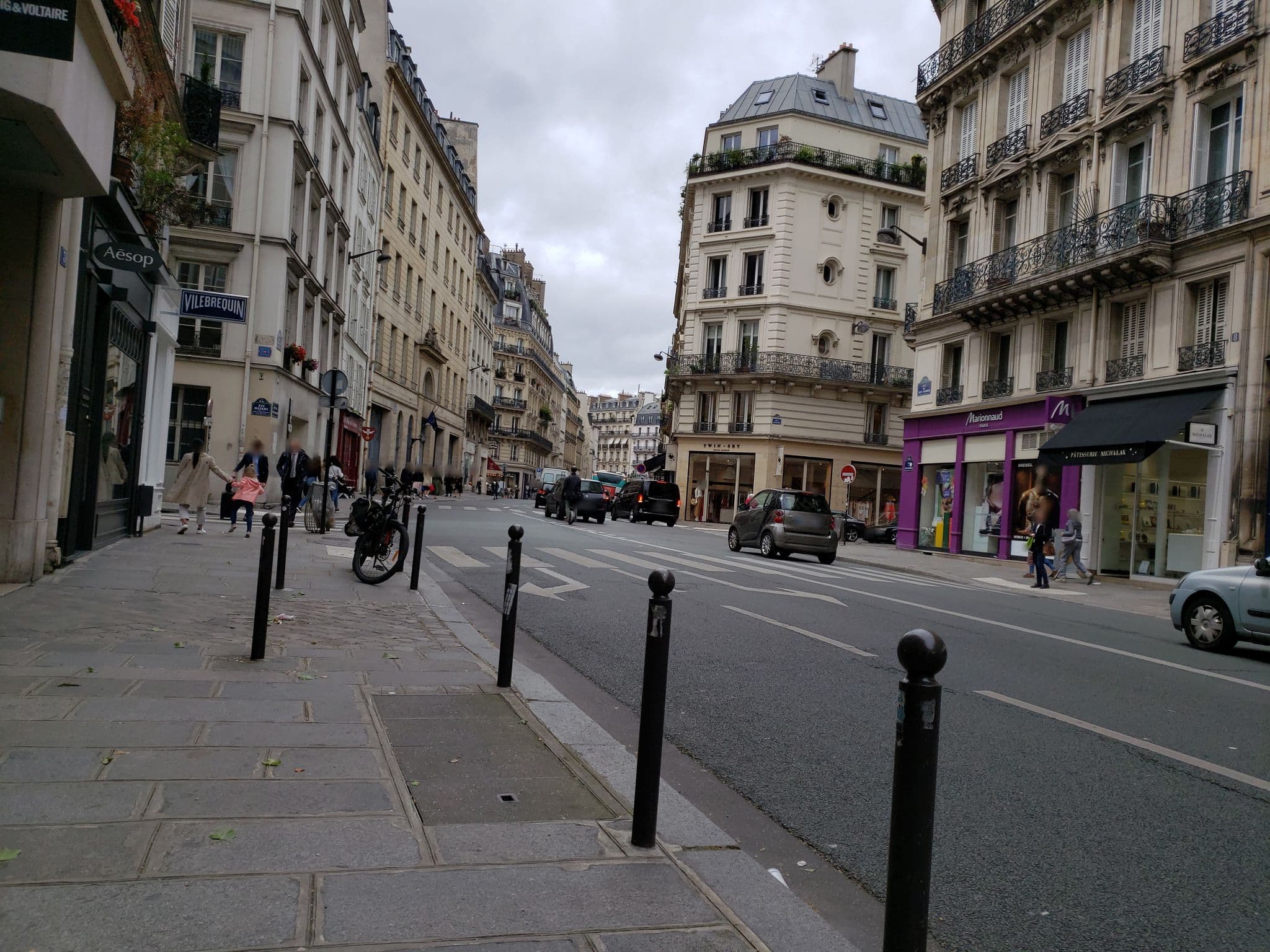 Street view near Hôtel Atlantis Saint-Germain-des-Prés, Paris 06 Luxembourg — © mapfool (CC BY-SA · Mapillary)