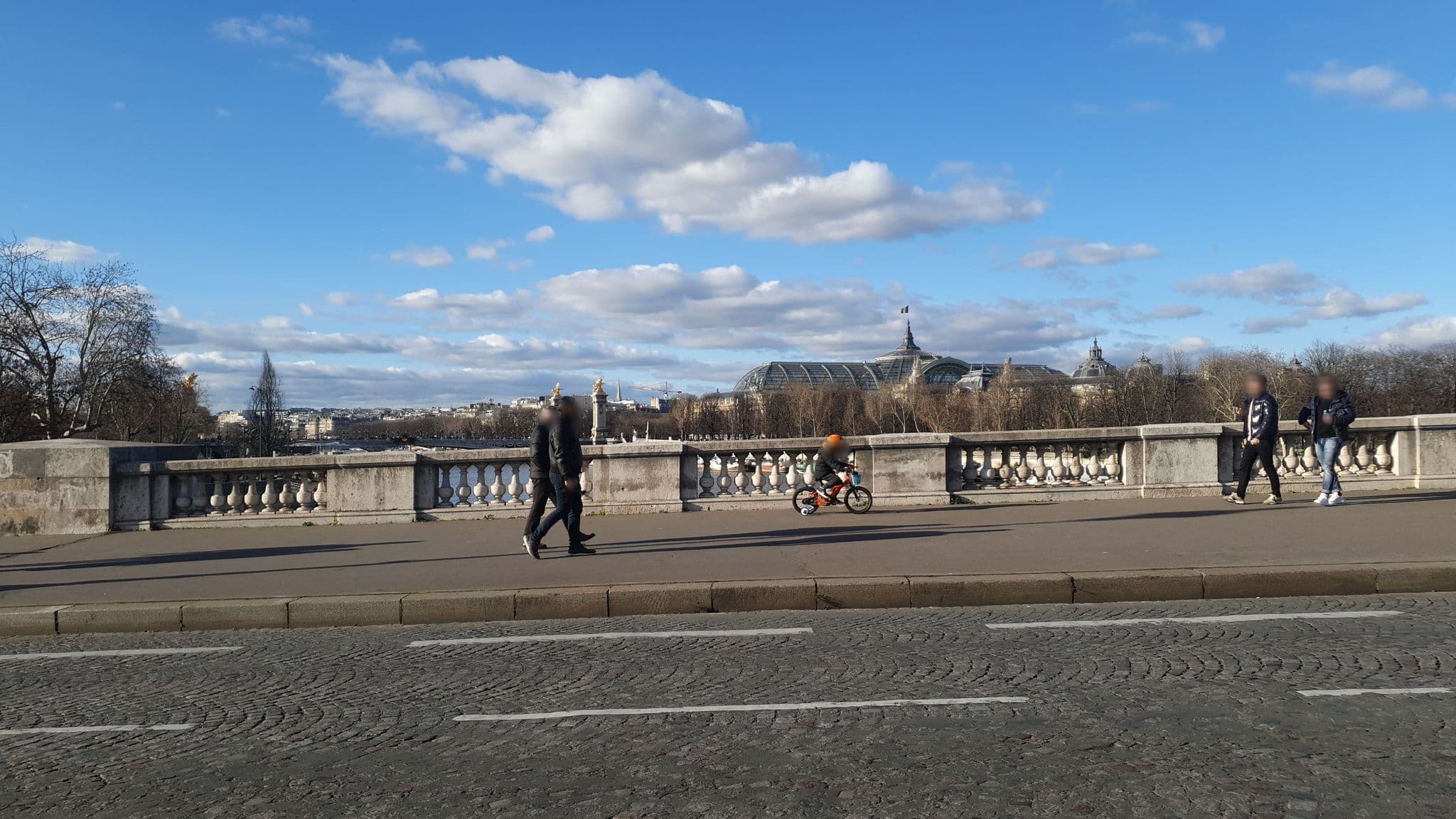 Street view near Capitol Eiffel Hotel, Paris 07 Palais-Bourbon — © b166er (CC BY-SA · Mapillary)