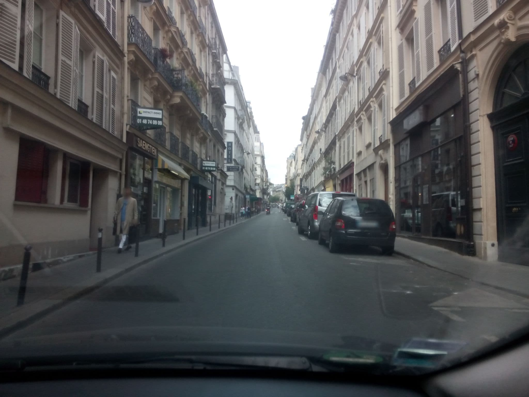 Street view near Suite Hôtel Villa Boheme, Paris 17 Batignolles-Monceau — © jibec (CC BY-SA · Mapillary)