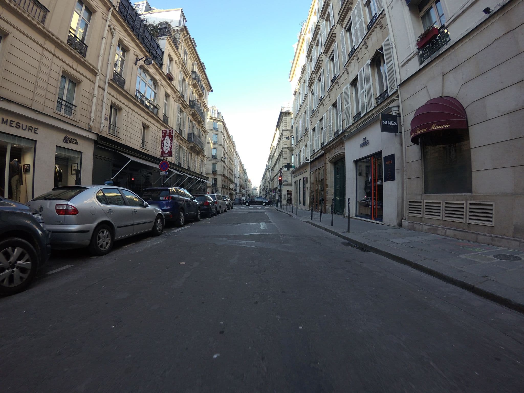 Street view near Hotel Madeleine Haussman, Paris 08 Élysée — © laurentlouf (CC BY-SA · Mapillary)