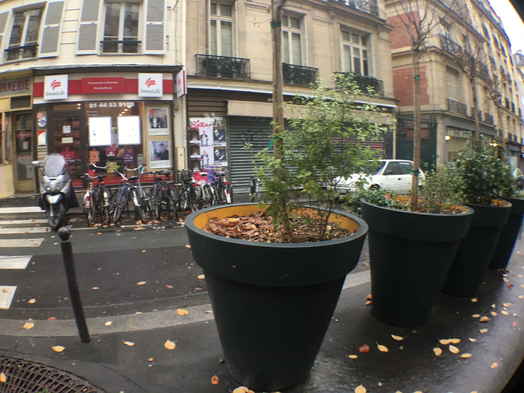 Street view near Kyriad Paris 9 - Montmartre, Paris 09 Opéra — © garciabrown (CC BY-SA · Mapillary)