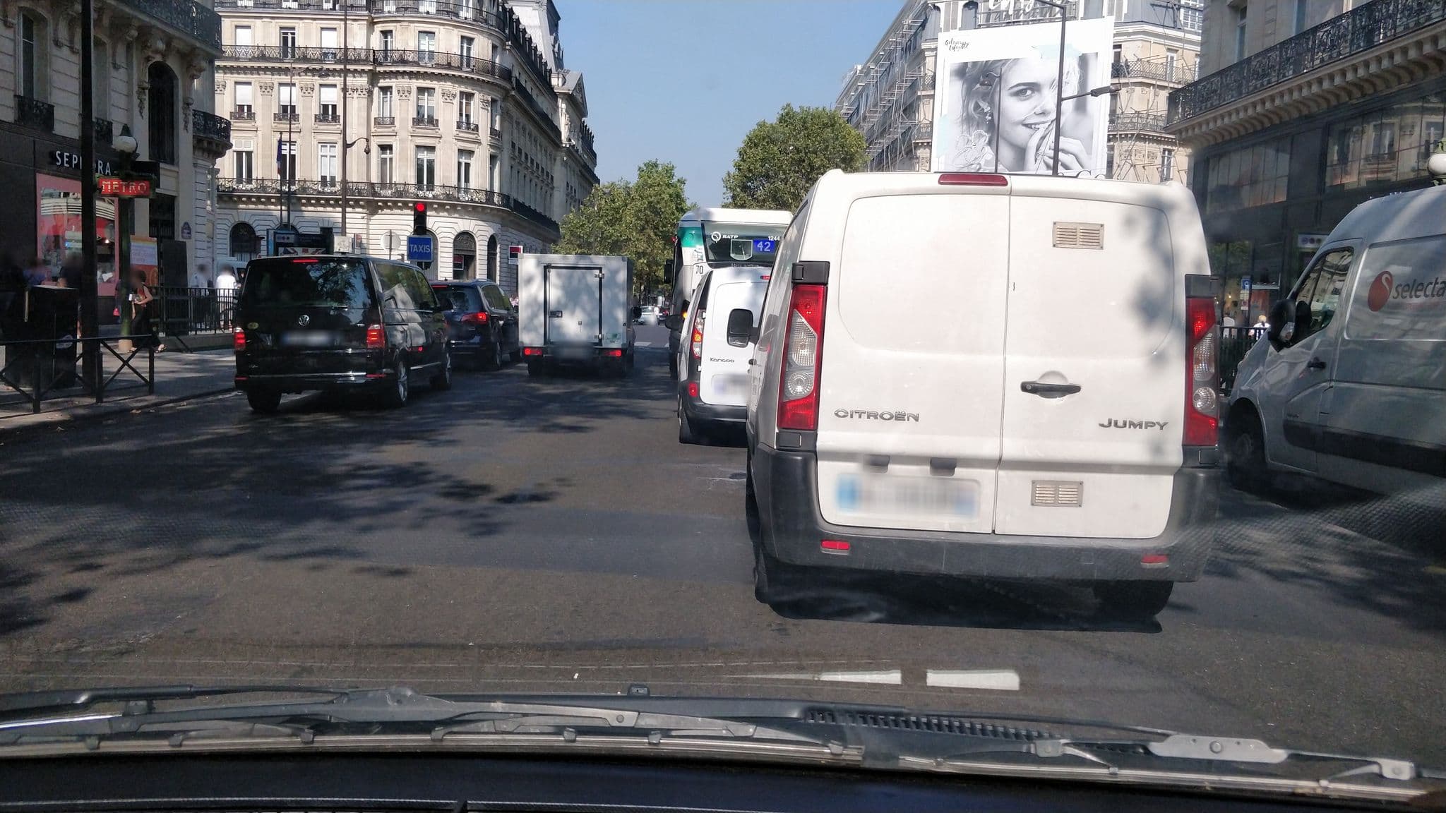Street view near Milestay-Opera Terrace, Paris 09 Opéra — © svr123456789 (CC BY-SA · Mapillary)