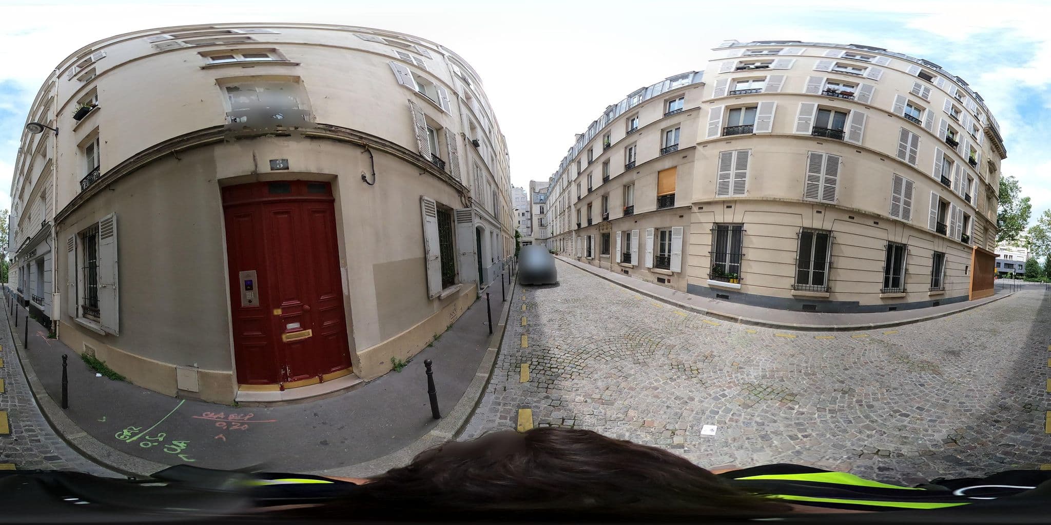 Street view near Hotel Royal Wagram, Paris 17 Batignolles-Monceau — © cartocite (CC BY-SA · Mapillary)