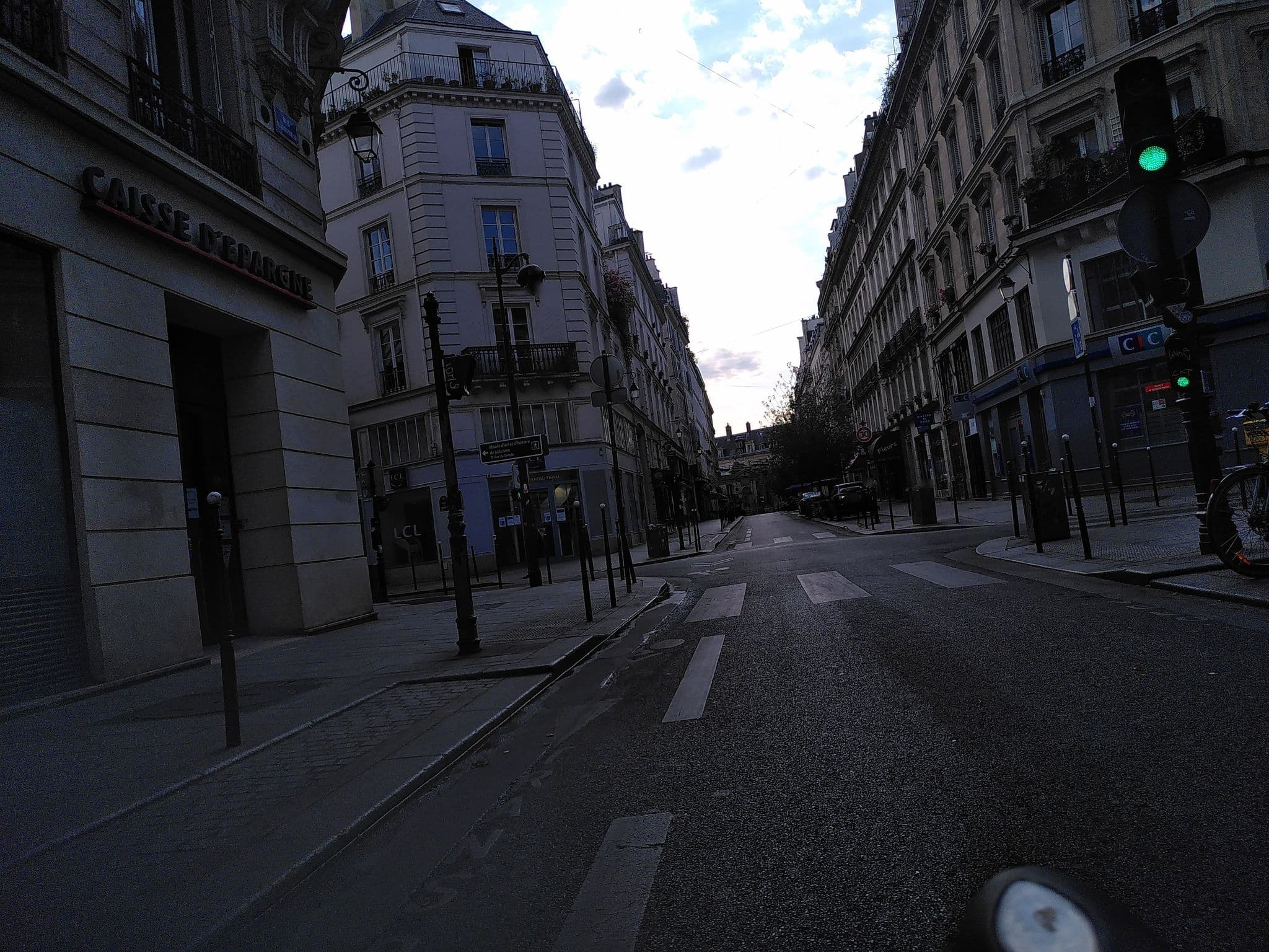 Street view near Le Beau Marais, Paris 04 Hôtel-de-Ville — © tr4sk (CC BY-SA · Mapillary)