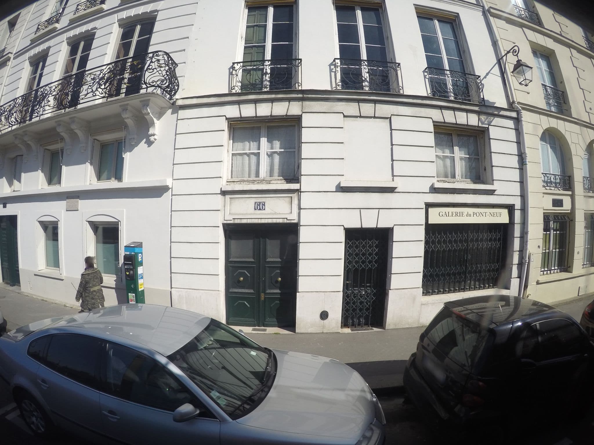 Street view near Hôtel Henri IV, Paris 01 Louvre — © ccossio (CC BY-SA · Mapillary)