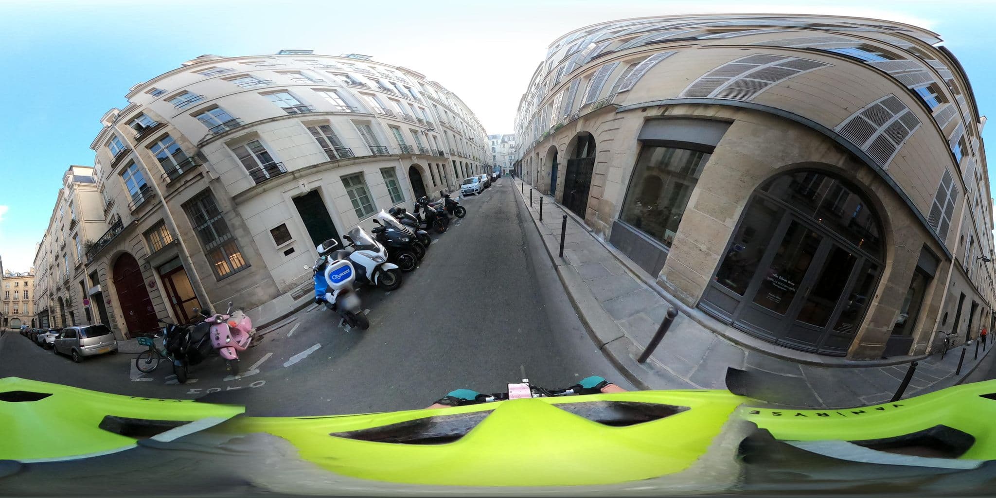 Street view near Waytostay, Paris — © Stefdegreef (CC BY-SA · Mapillary)