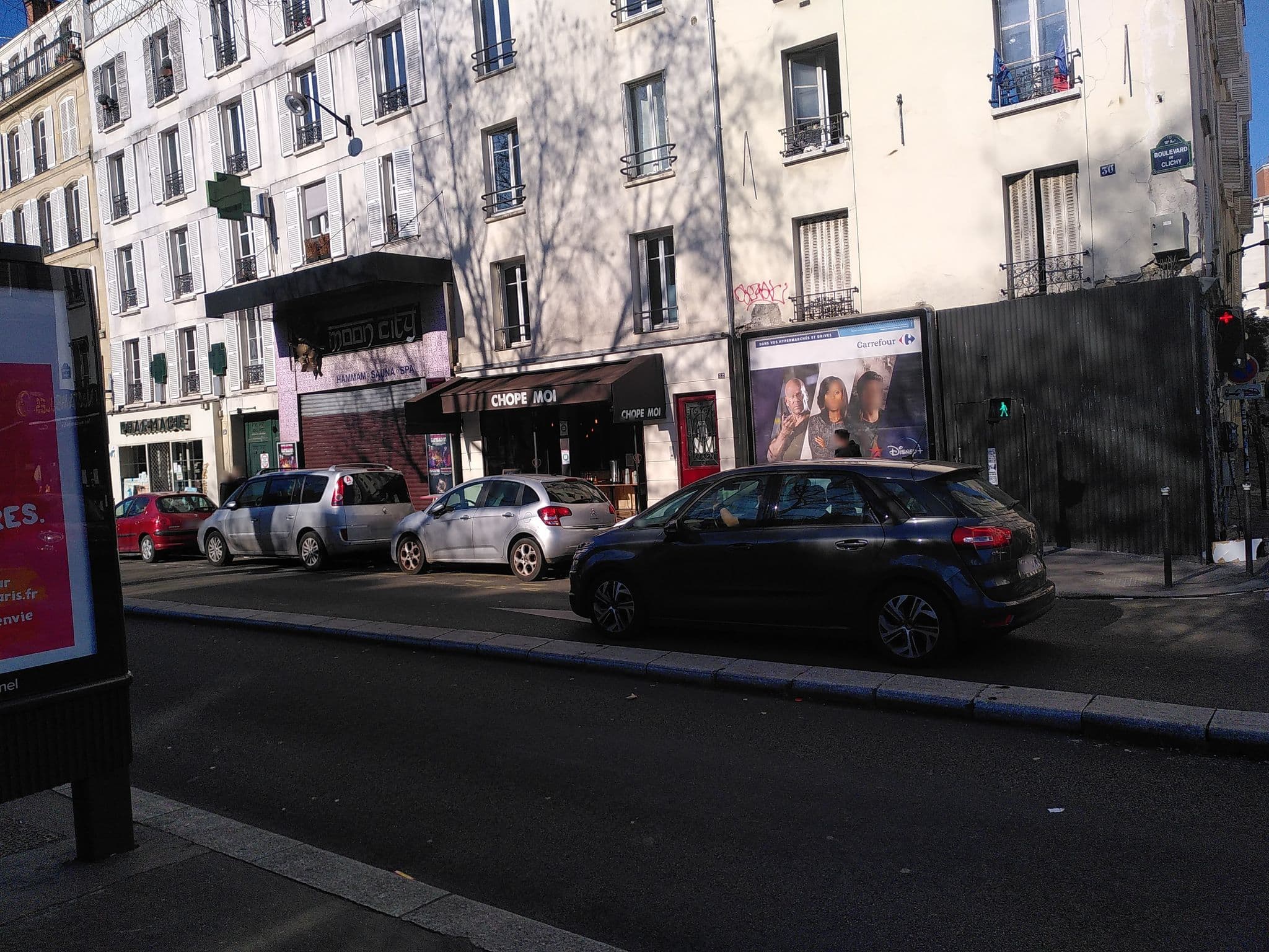Street view near Hôtel Timhotel Saint-Georges Pigalle, Paris 17 Batignolles-Monceau — © britze (CC BY-SA · Mapillary)