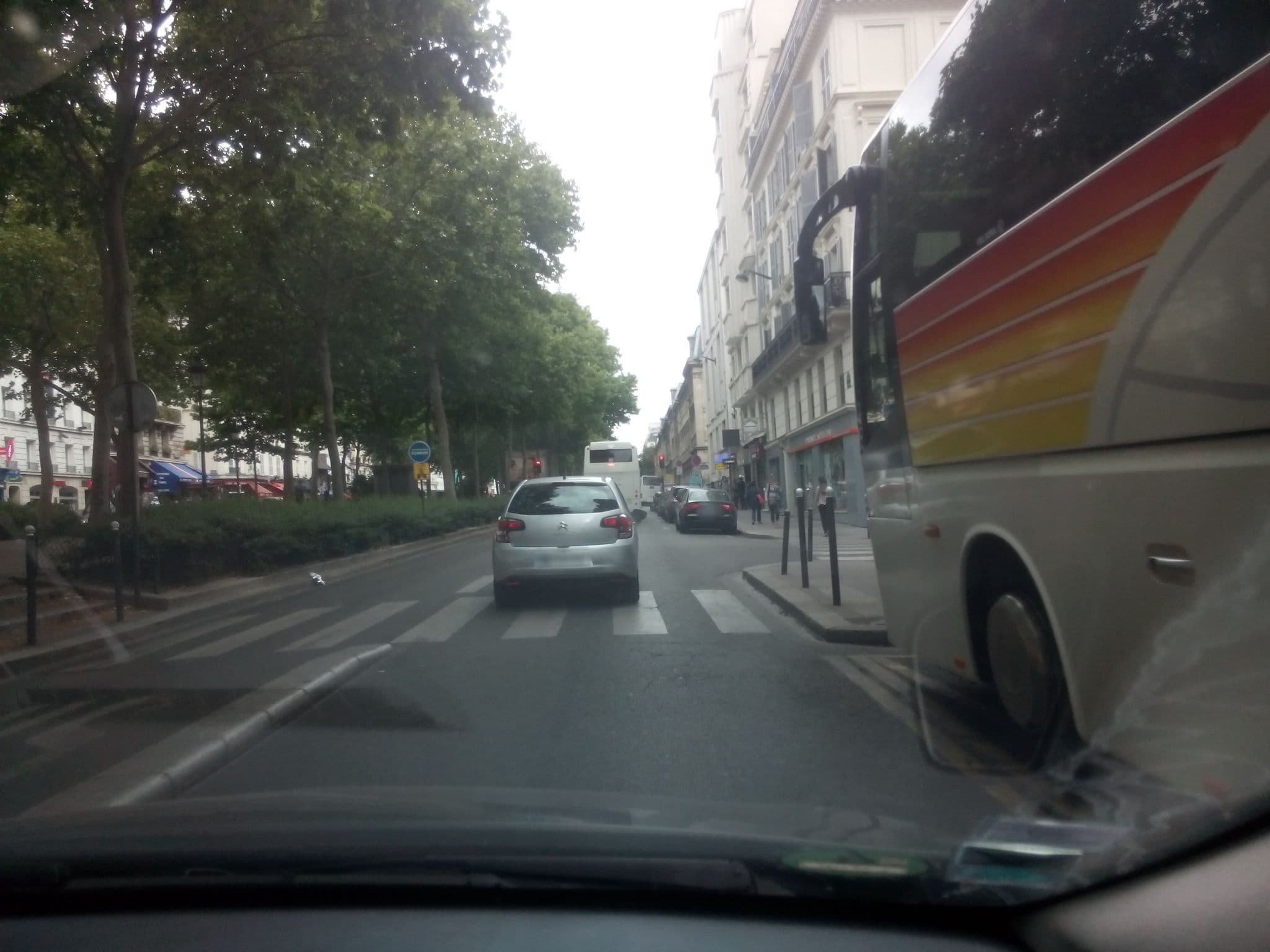 Street view near Hôtel Rochechouart, Saint-Vincent de Paul — © jibec (CC BY-SA · Mapillary)