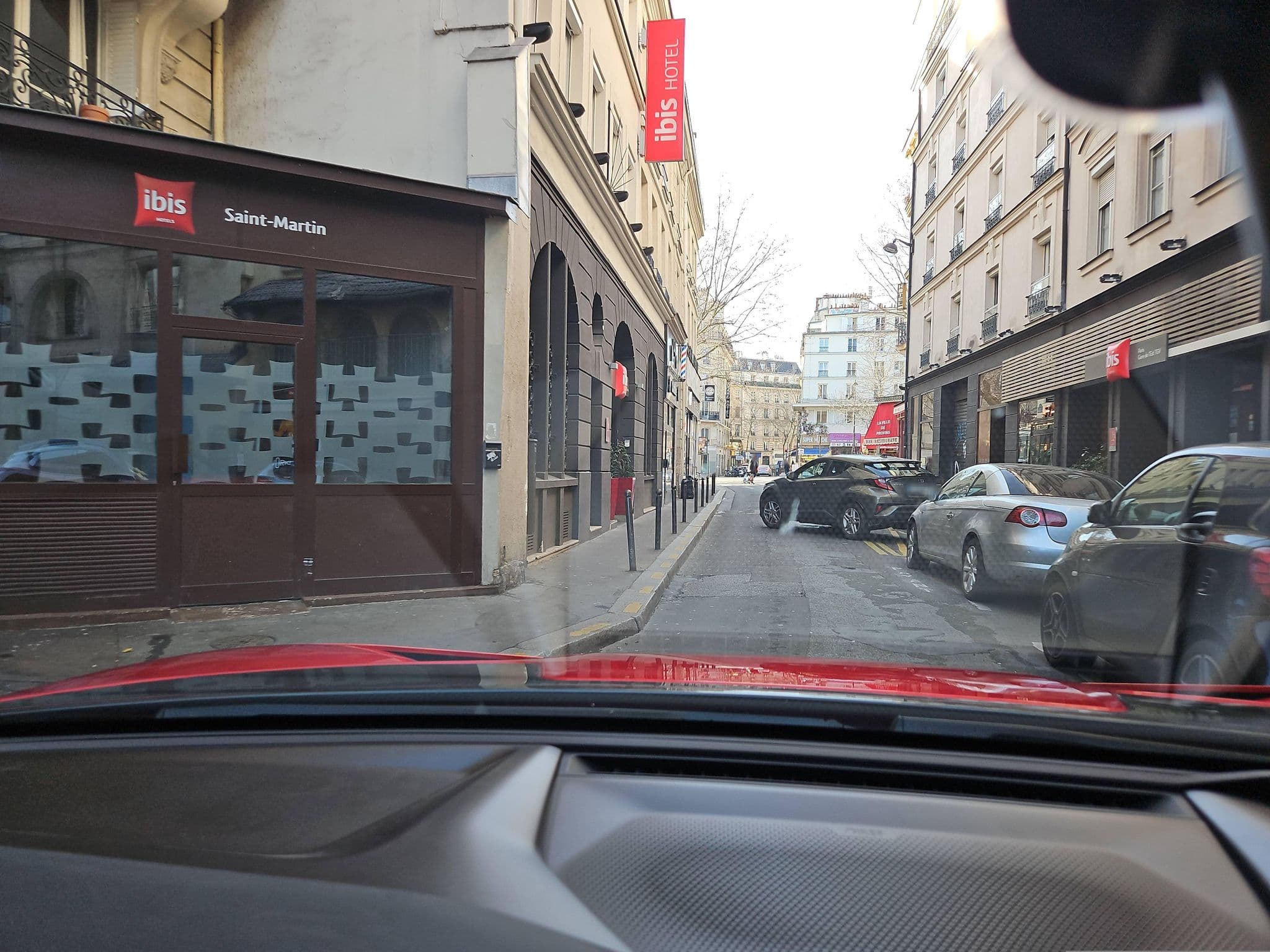 Street view near ibis Paris Gare de l'Est TGV, Paris 10e Arrondissement — © toho (CC BY-SA · Mapillary)