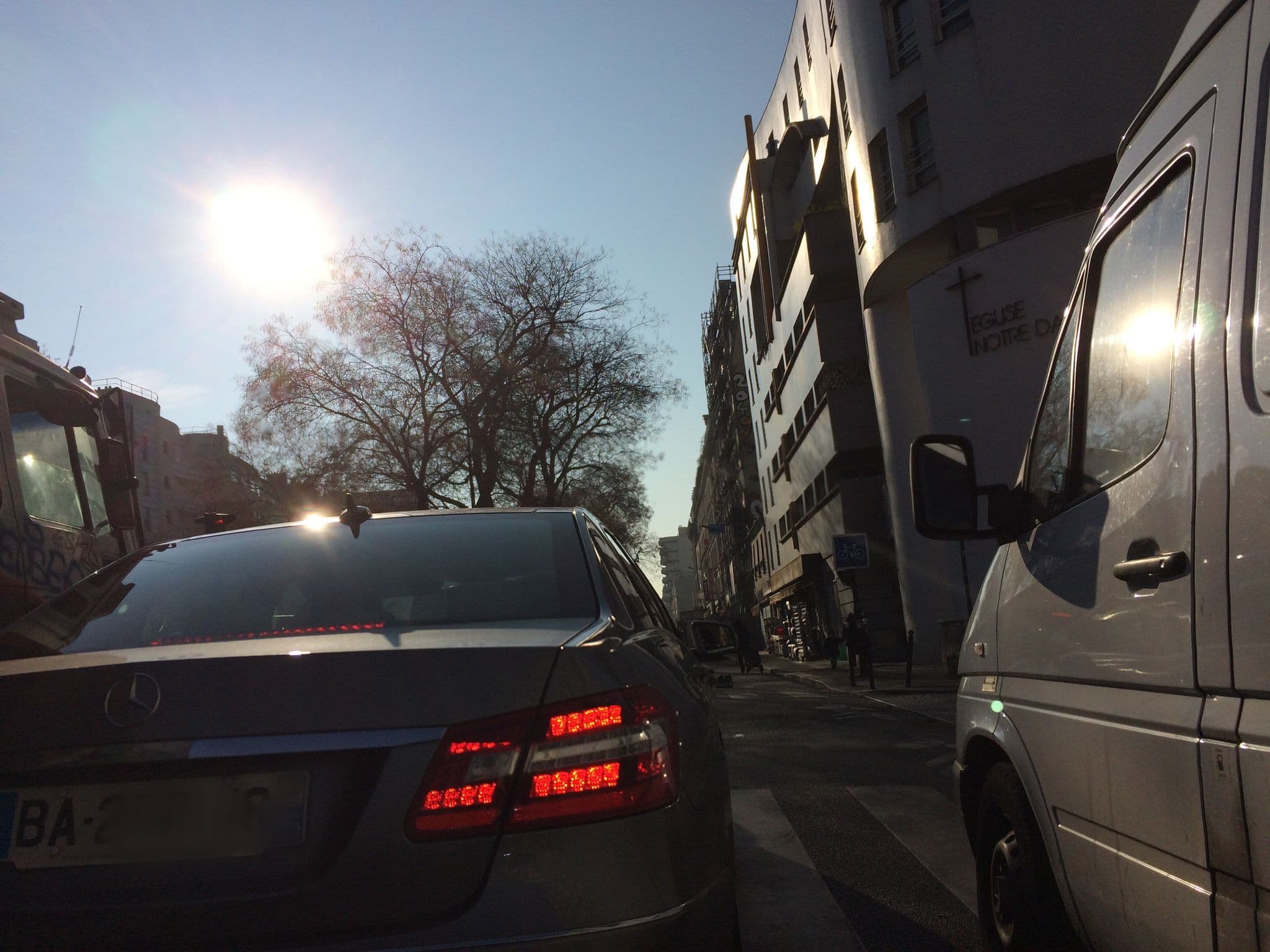 Street view near Les Piaules Hostel, Folie Méricourt — © troch (CC BY-SA · Mapillary)