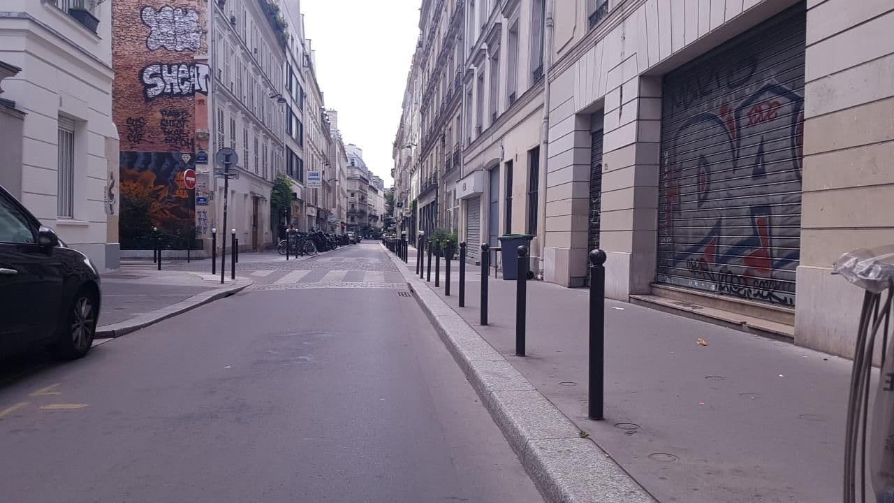 Street view near Kyriad Paris 10, Porte Saint-Martin — © changchun1 (CC BY-SA · Mapillary)