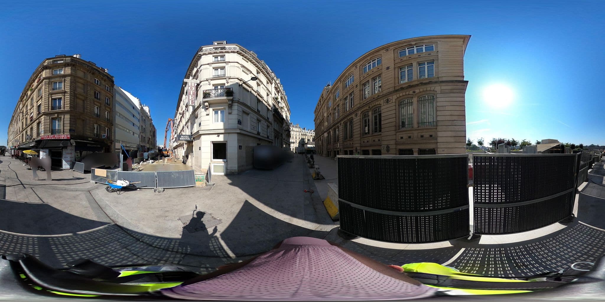 Street view near Atel de Paris Nord, Saint-Vincent de Paul — © cartocite (CC BY-SA · Mapillary)