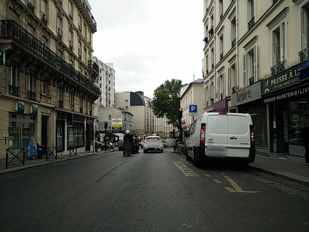 Street view near Selectour - Carol' Voyages, Paris 19 Buttes-Chaumont — © ccossio (CC BY-SA · Mapillary)