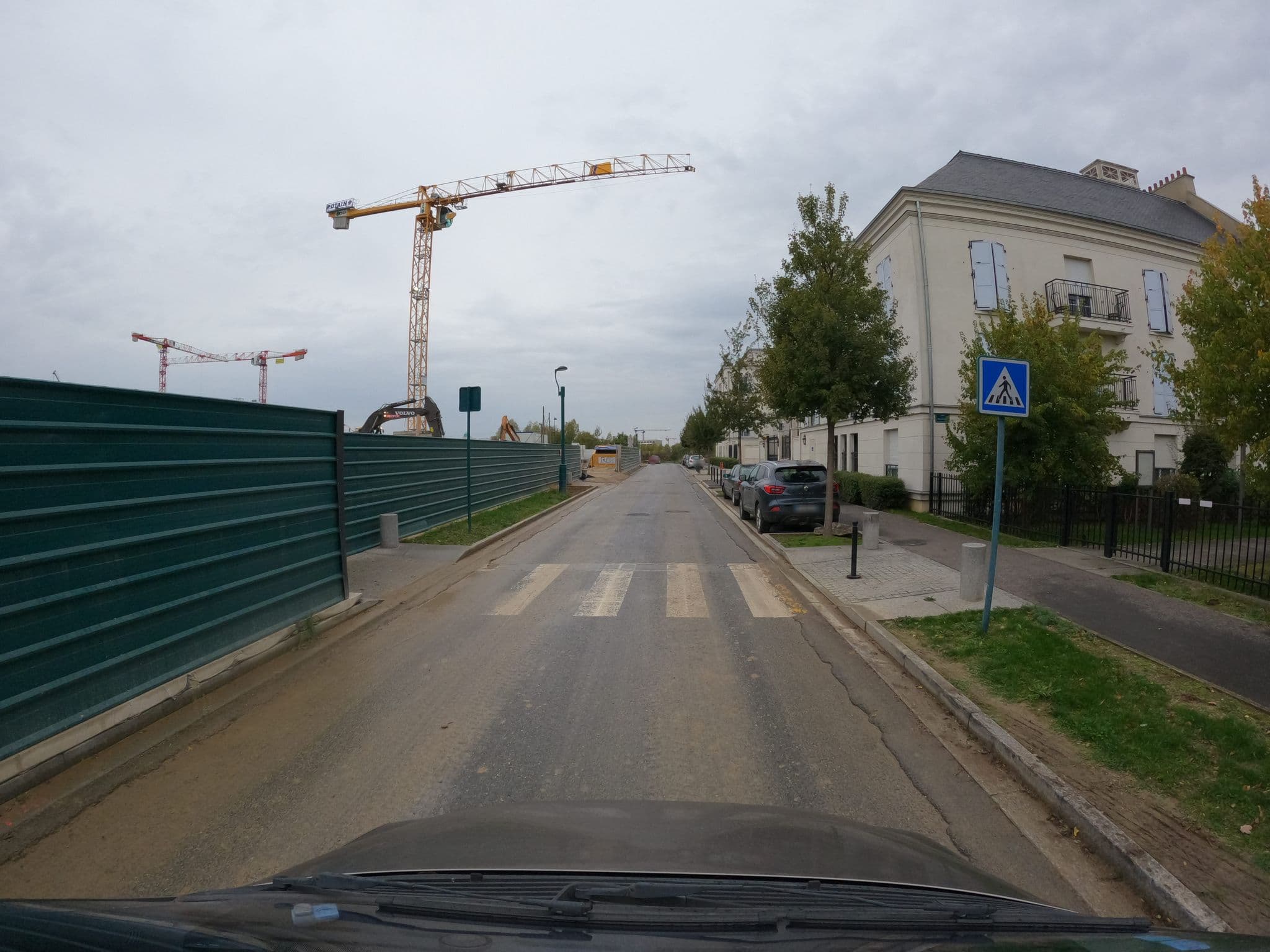 Street view near 123home-Le Bellagio, Serris — © stephanep (CC BY-SA · Mapillary)