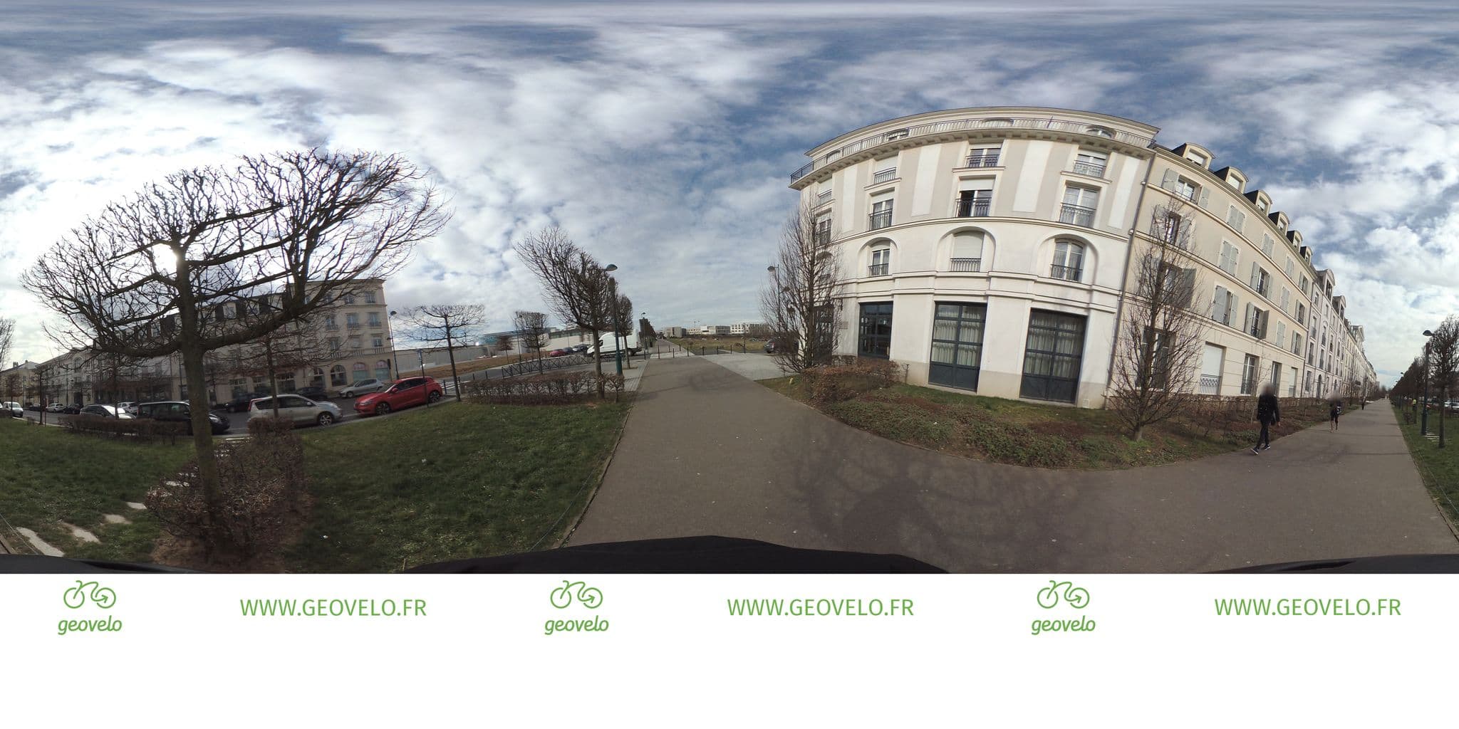 Street view near Residetapes Developpement, Serris — © simon_geovelo (CC BY-SA · Mapillary)