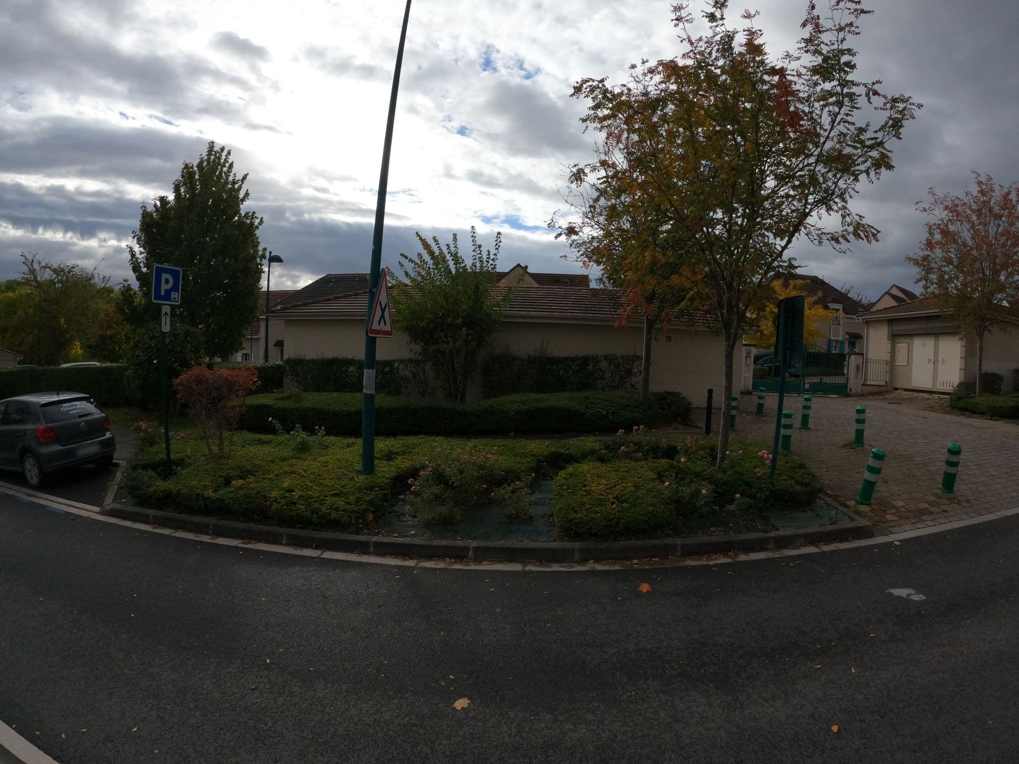 Street view near Citea Residence Magny-le-Hongre, Magny-le-Hongre — © stephanep (CC BY-SA · Mapillary)
