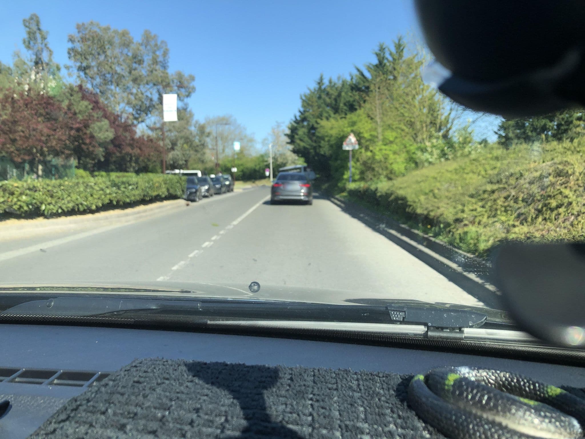 Street view near Kyriad Prestige Hotel, Roissy-en-France — © didoudidi77 (CC BY-SA · Mapillary)