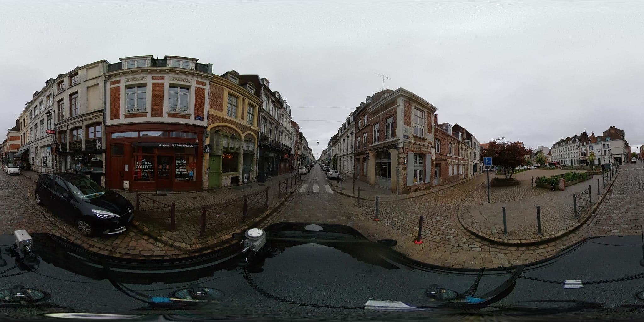 Street view near Little Plaza Appart'Hotel, Lille — © meldig (CC BY-SA · Mapillary)