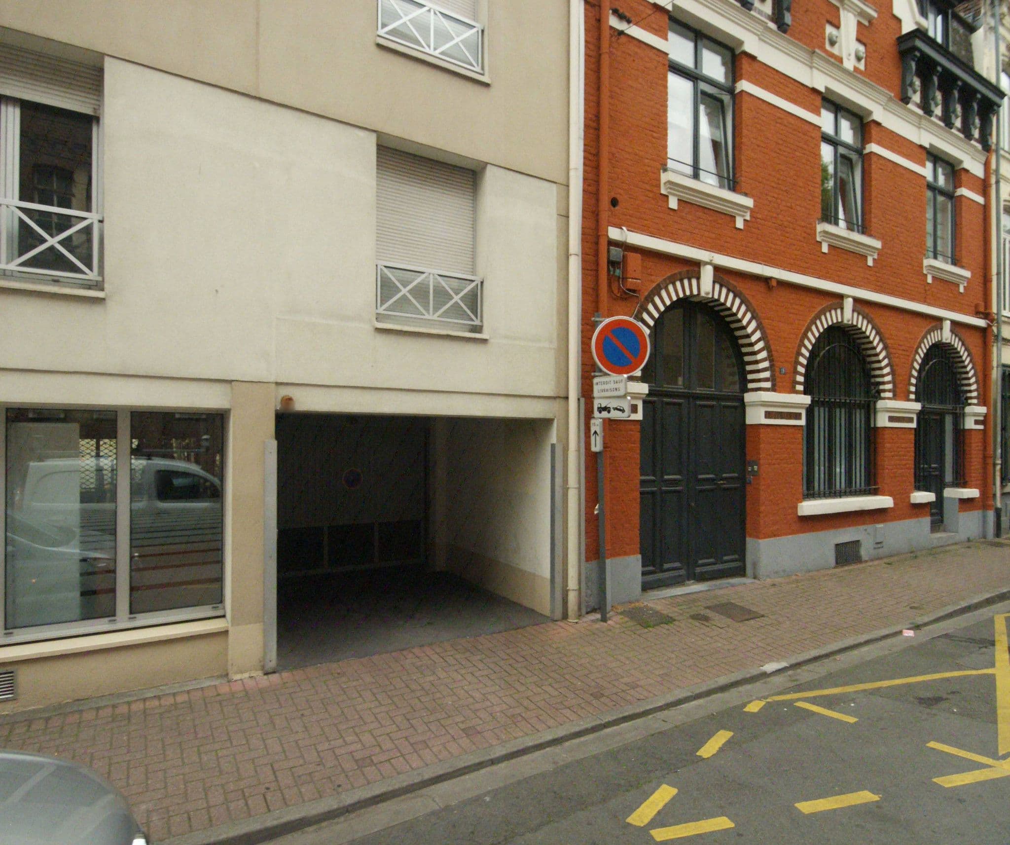 Street view near Citea, Lille — © melimmergis (CC BY-SA · Mapillary)