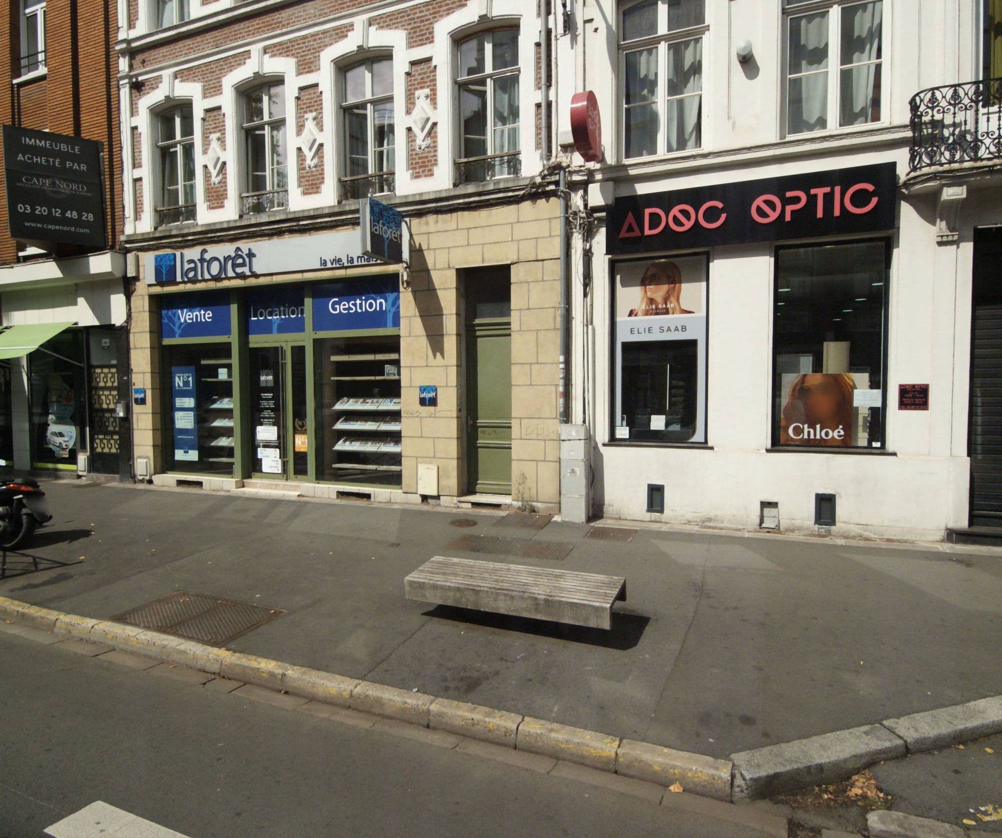 Street view near National Appart Hôtel, Lille — © melimmergis (CC BY-SA · Mapillary)