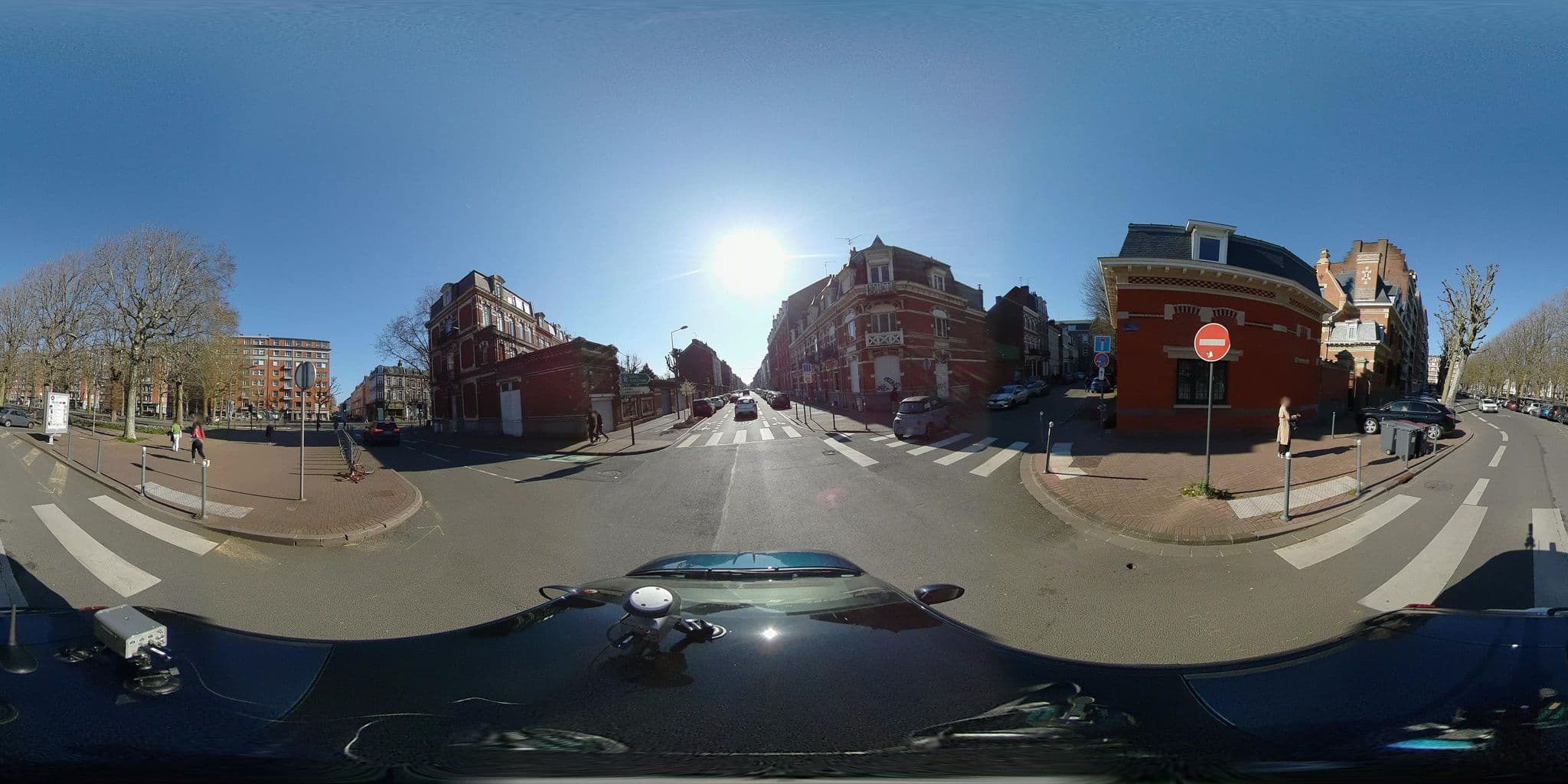 Street view near La-lilloise, Lille — © meldig (CC BY-SA · Mapillary)