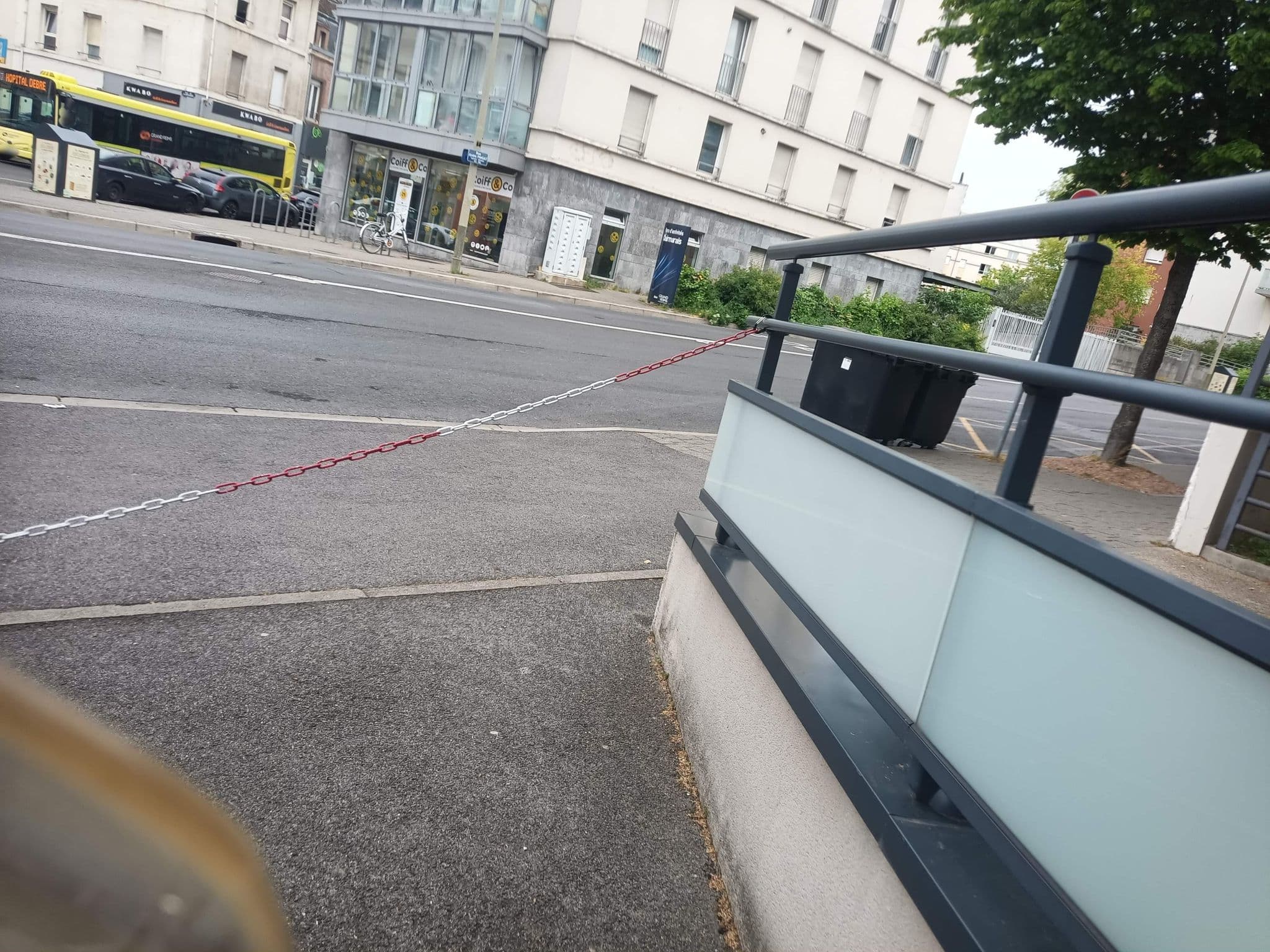 Street view near hôtel B&B, Reims — © connermacleod69 (CC BY-SA · Mapillary)