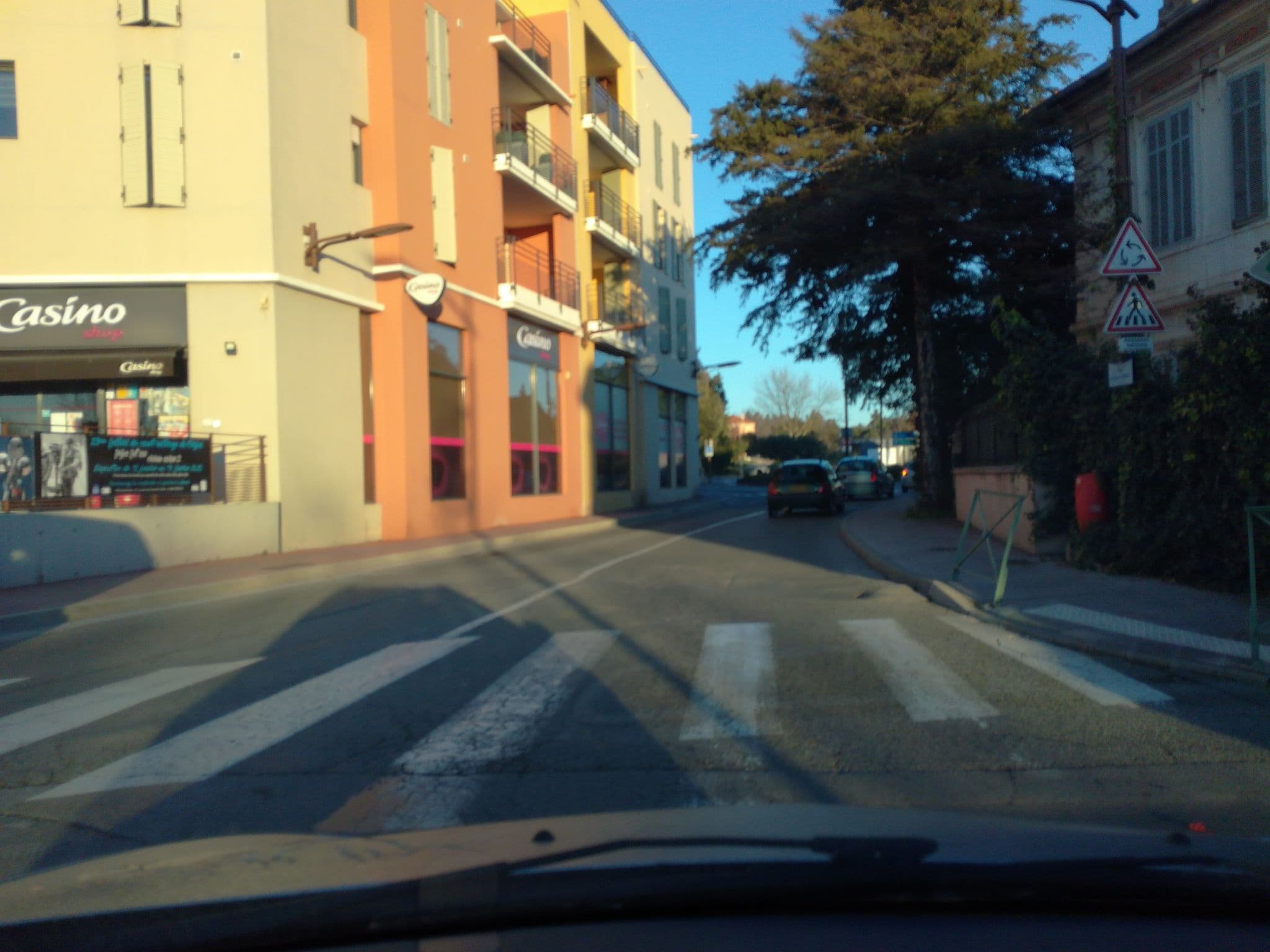 Street view near Copropriété Lagon Bleu, Fréjus — © baptistemm (CC BY-SA · Mapillary)