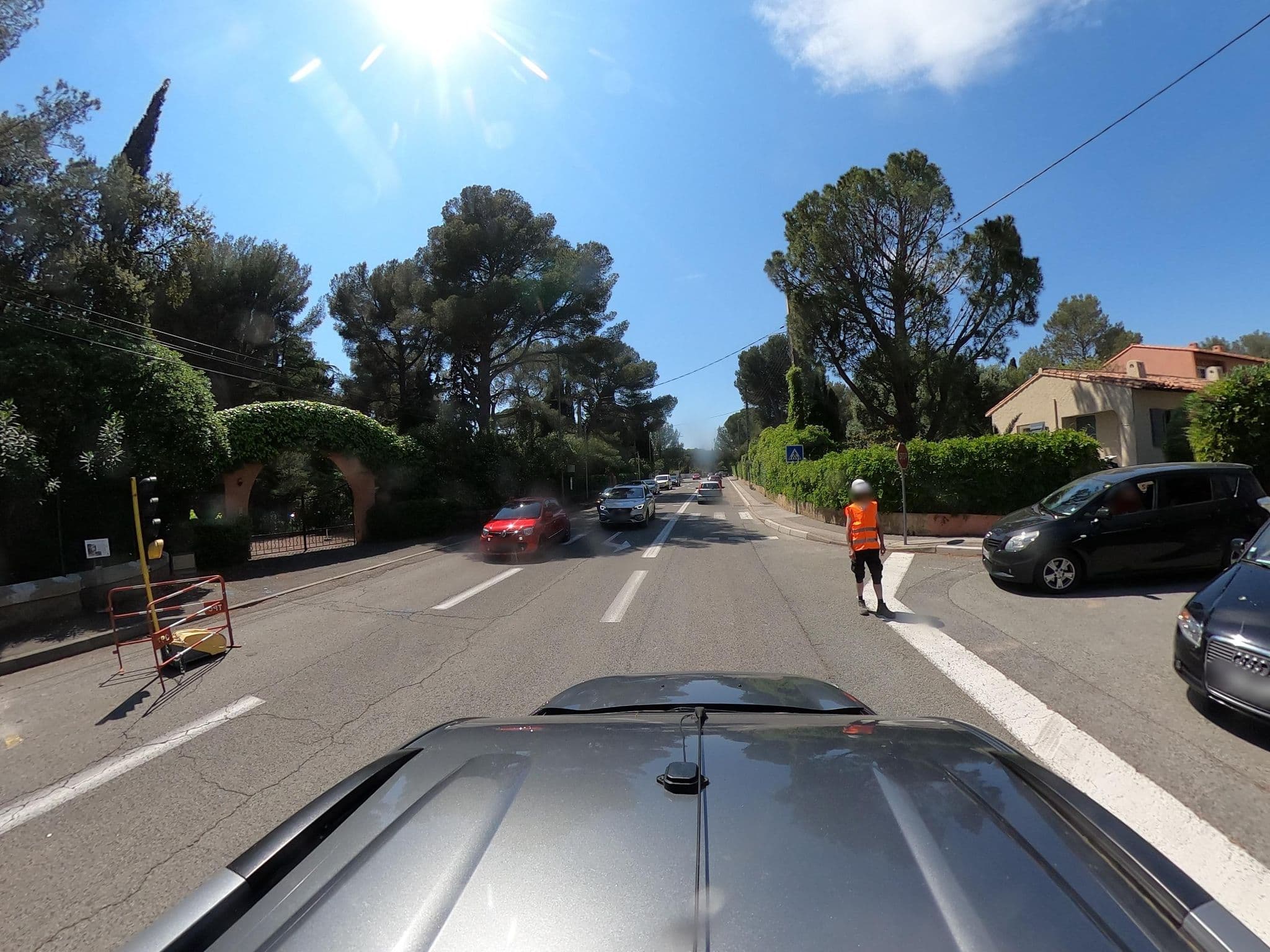 Street view near Club Belambra Les Chênes Verts, Saint-Raphaël — © eric_s (CC BY-SA · Mapillary)