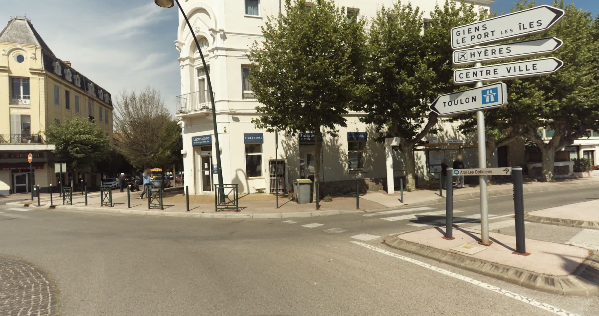 Street view near Best Western Hotel Europe Hyeres, Hyères — © sogefi (CC BY-SA · Mapillary)