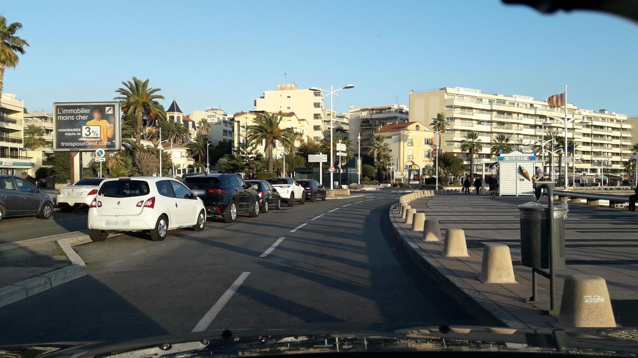 Street view near Copropriété le Continental, Saint-Raphaël — © eric_s (CC BY-SA · Mapillary)