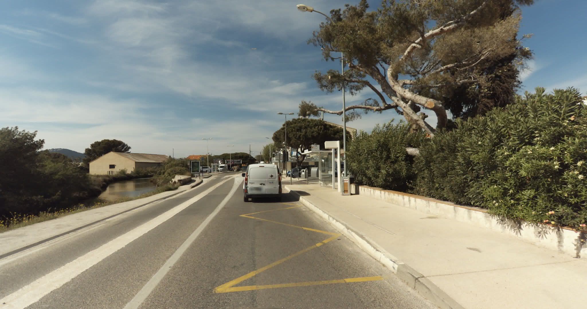 Street view near DUPLEX 4 PERSONNES A 200m de la MER, Hyères — © sogefi (CC BY-SA · Mapillary)