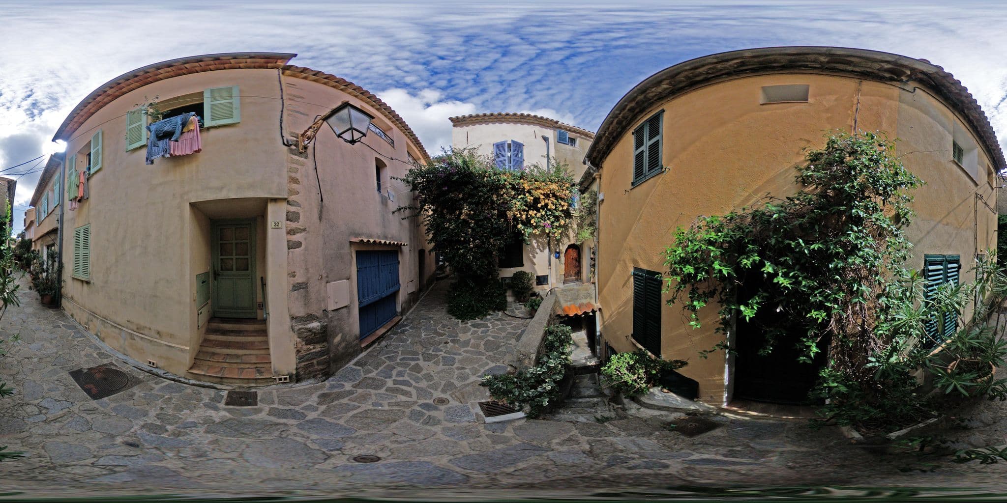 Street view near Seillon Lamon Florence, Ramatuelle — © AllWays360 (CC BY-SA · Mapillary)