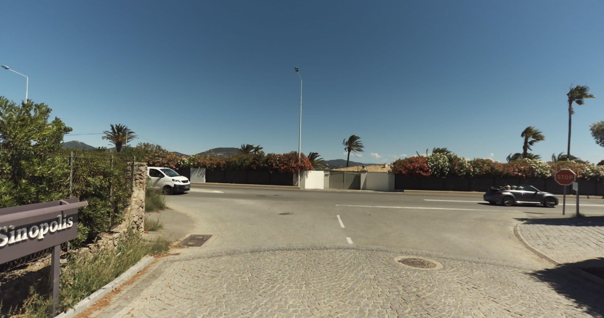 Street view near Alp'Azur Hotels, Saint-Tropez — © sogefi (CC BY-SA · Mapillary)
