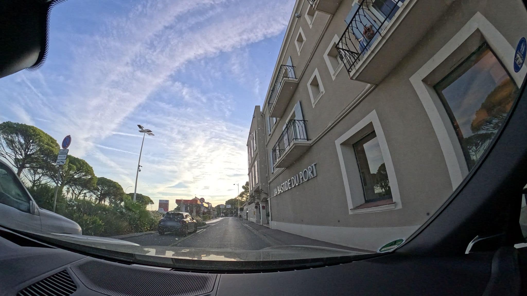 Street view near La Bastide du Port, Saint-Tropez — © pharris0n (CC BY-SA · Mapillary)