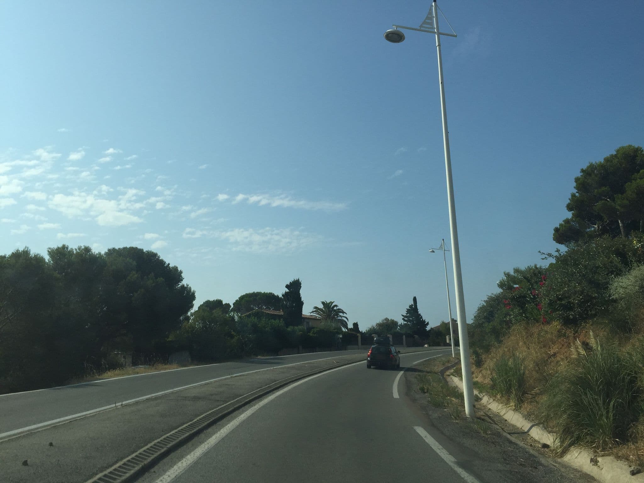Street view near Hotel La Caravelle, Fréjus — © jesolem (CC BY-SA · Mapillary)