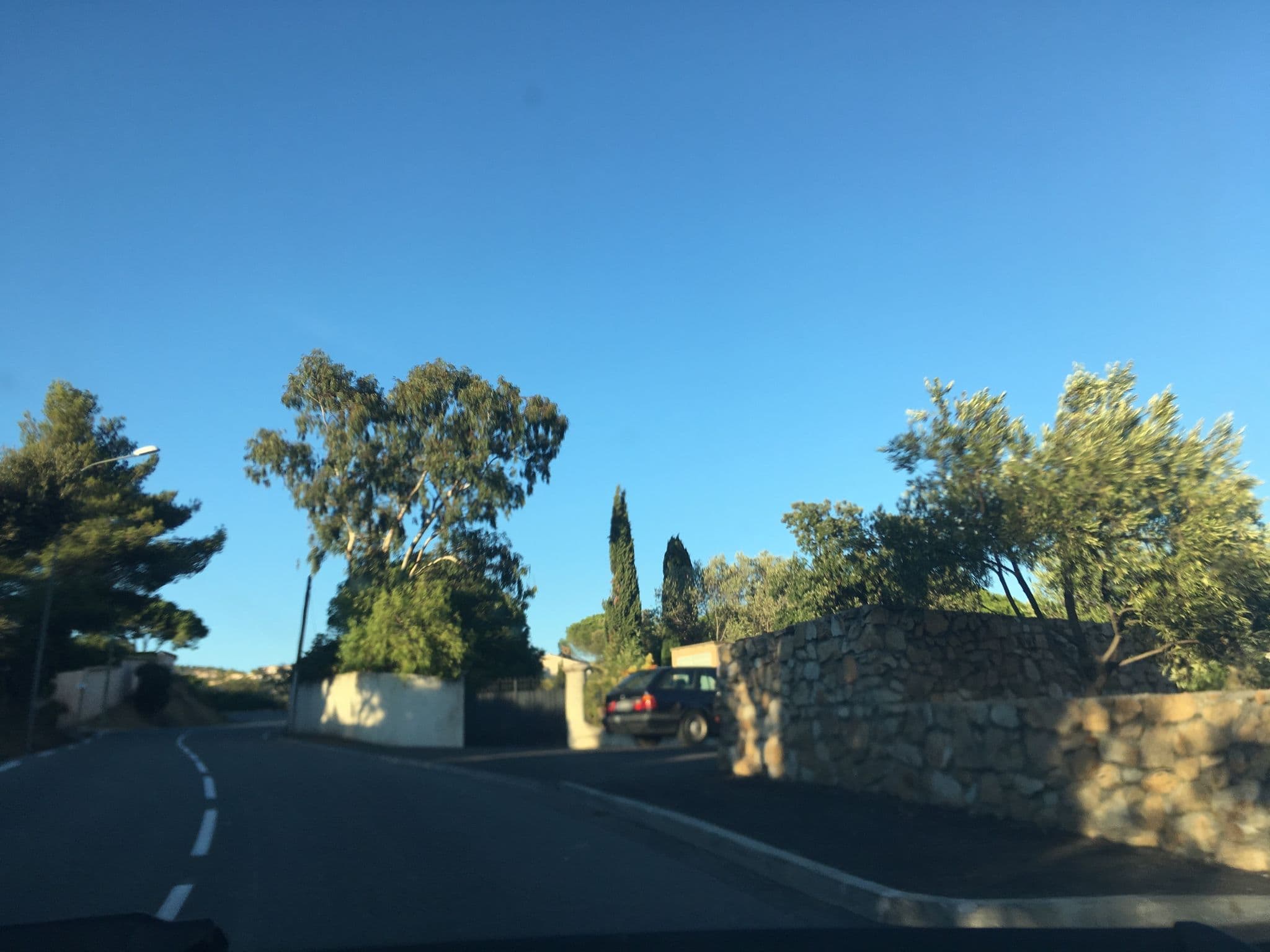 Street view near Hotel Sol e Mar, Sainte-Maxime — © phjarry (CC BY-SA · Mapillary)