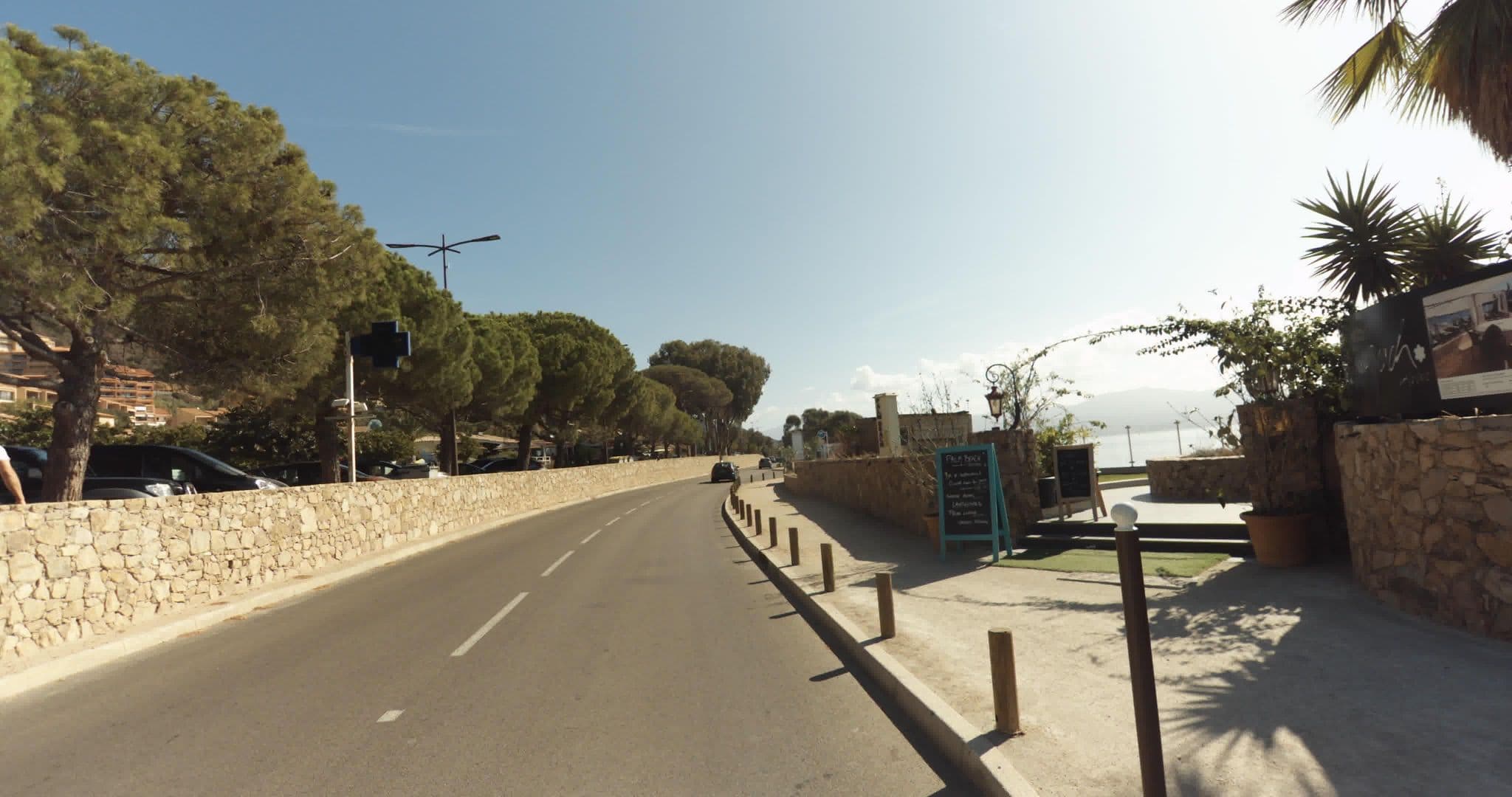 Street view near Palm Beach, Ajaccio — © sogefi (CC BY-SA · Mapillary)