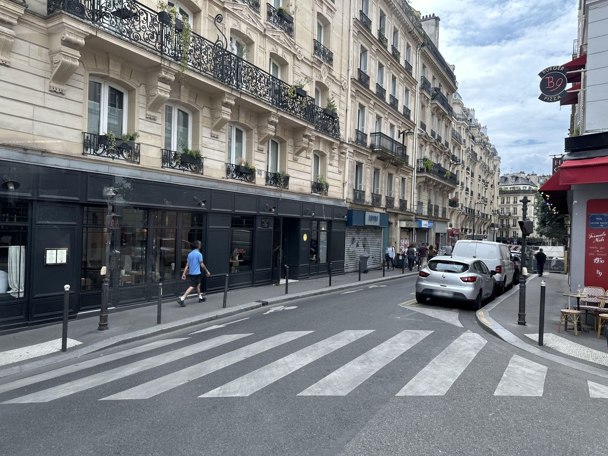 Street view near Hôtel Victor Massé, Paris 09 Opéra — © amaiman (CC BY-SA · Mapillary)