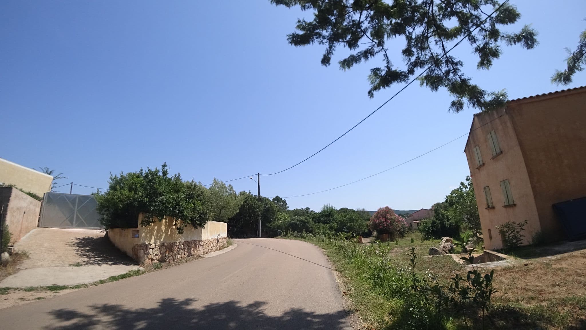 Street view near Cyrnea B&B, Porto-Vecchio — © yod4z (CC BY-SA · Mapillary)