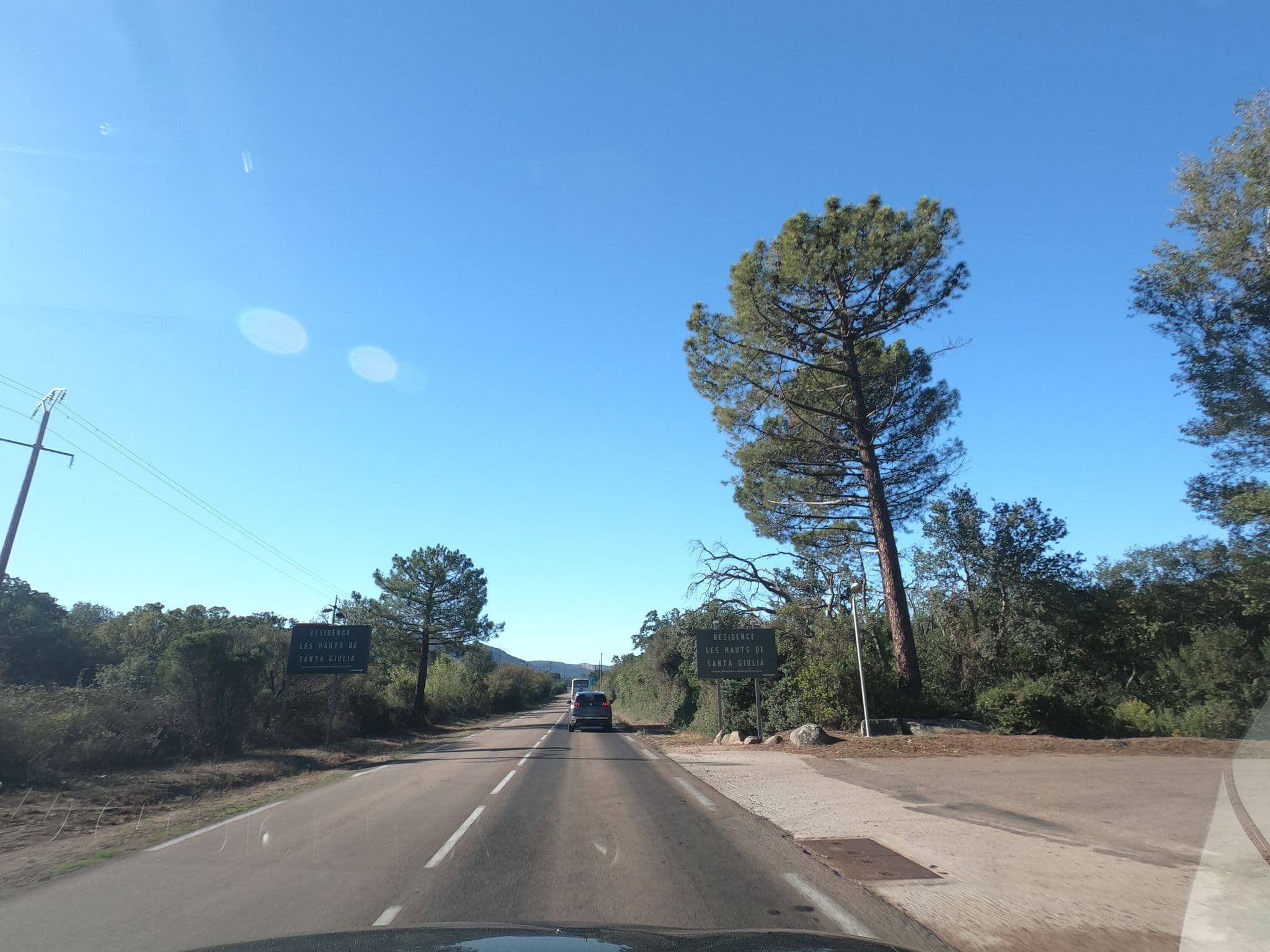 Street view near Les Jardins de Santa Giulia, Porto-Vecchio — © canadarunner (CC BY-SA · Mapillary)