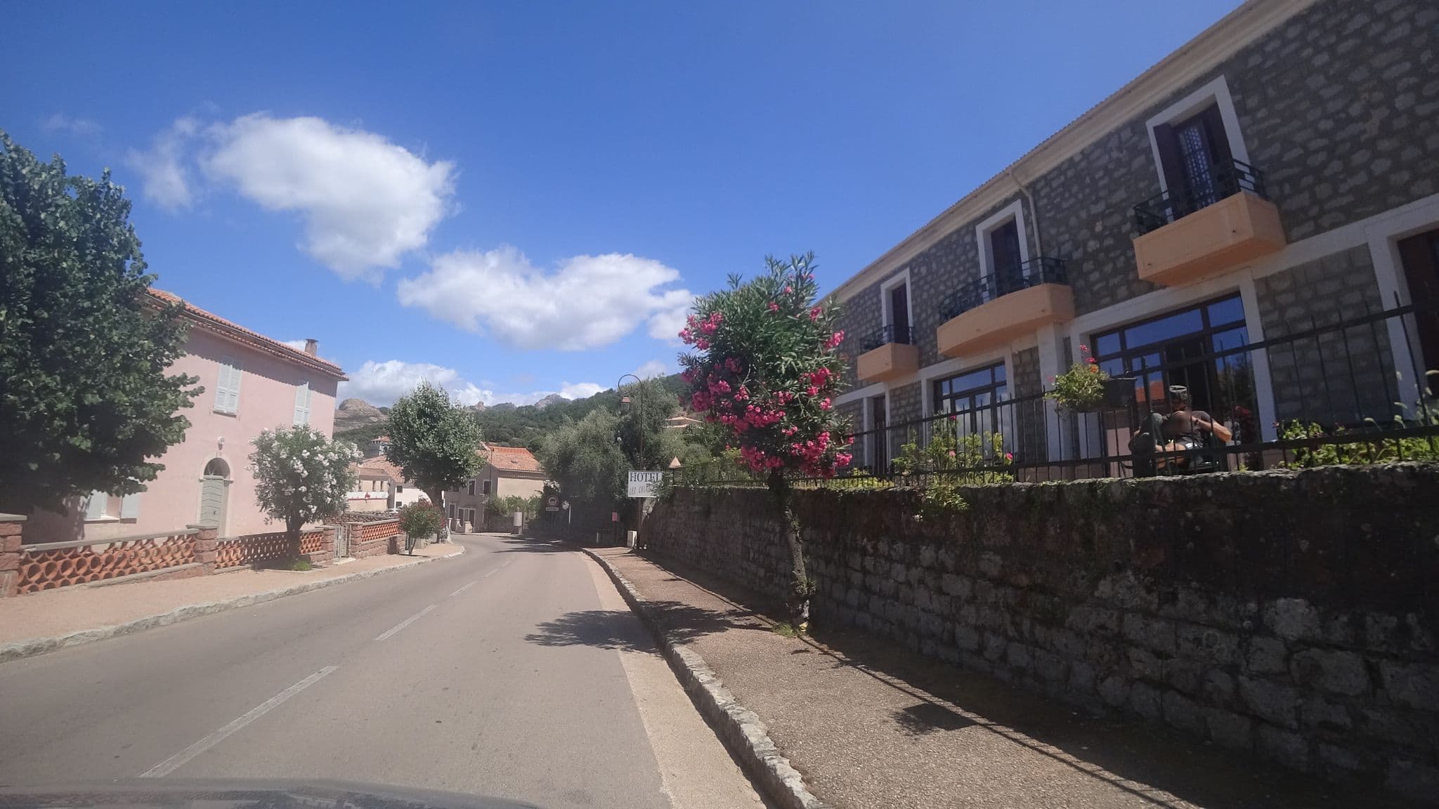 Street view near Hôtel les Calanques, Cargèse — © yod4z (CC BY-SA · Mapillary)