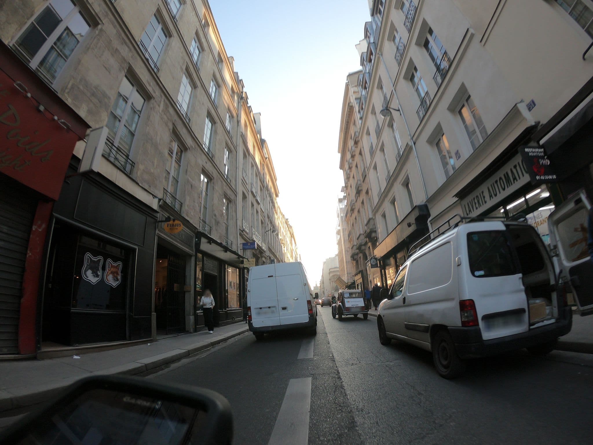 Street view near Louvre Richelieu, Paris 02 Bourse — © htonchia (CC BY-SA · Mapillary)