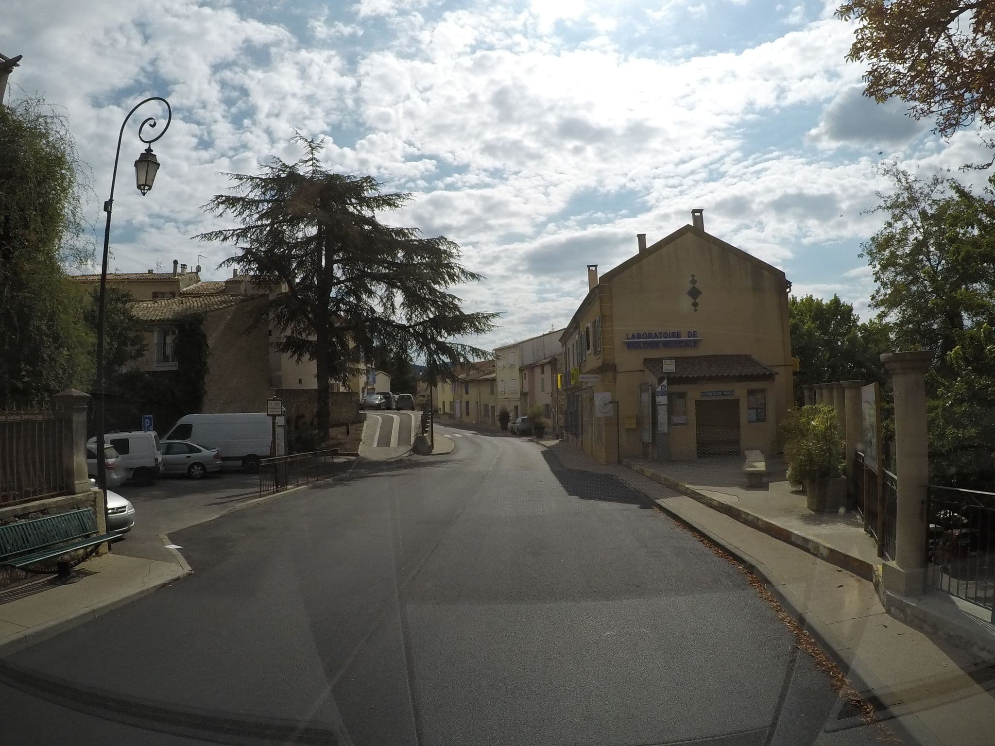 Street view near Hôtel Restaurant la Fontaine, Gréoux-les-Bains — © yaron (CC BY-SA · Mapillary)