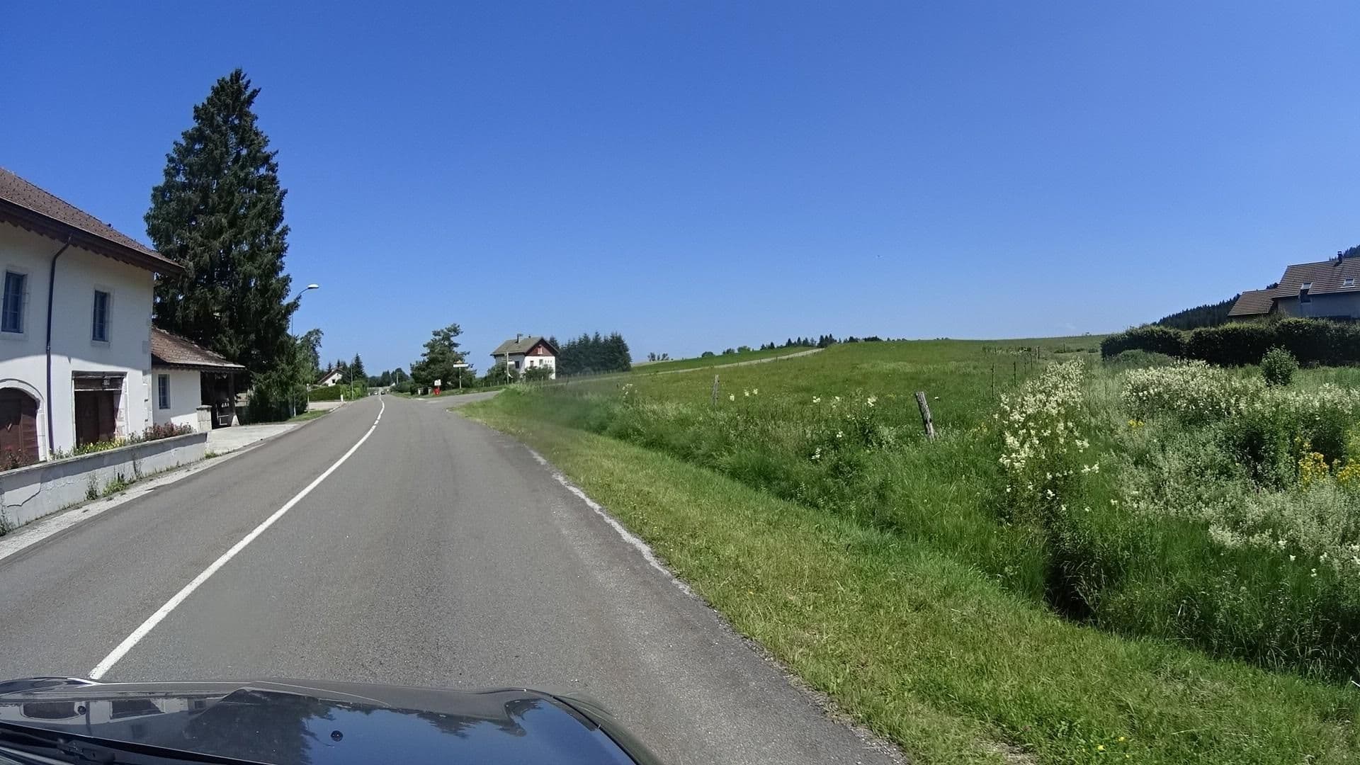 Street view near La Ferme de Marguerite, Saint-Laurent-en-Grandvaux — © tanonin (CC BY-SA · Mapillary)
