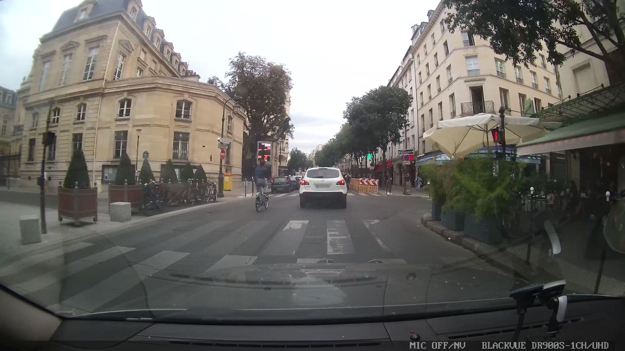 Street view near La chambre du Marais, Paris 03 Temple — © grobin (CC BY-SA · Mapillary)