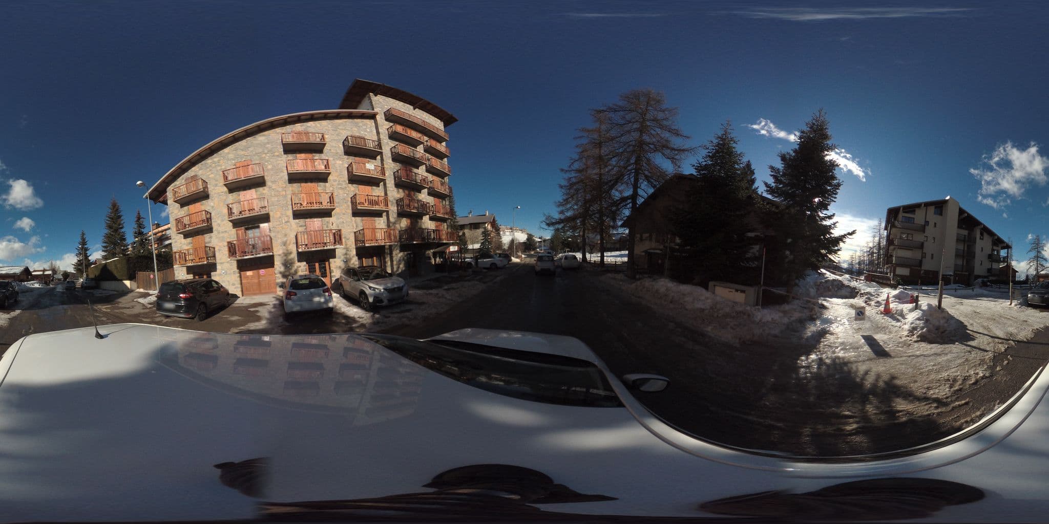 Street view near Hotel Le Chastellan Valberg, Puget-Théniers — © arteragence (CC BY-SA · Mapillary)