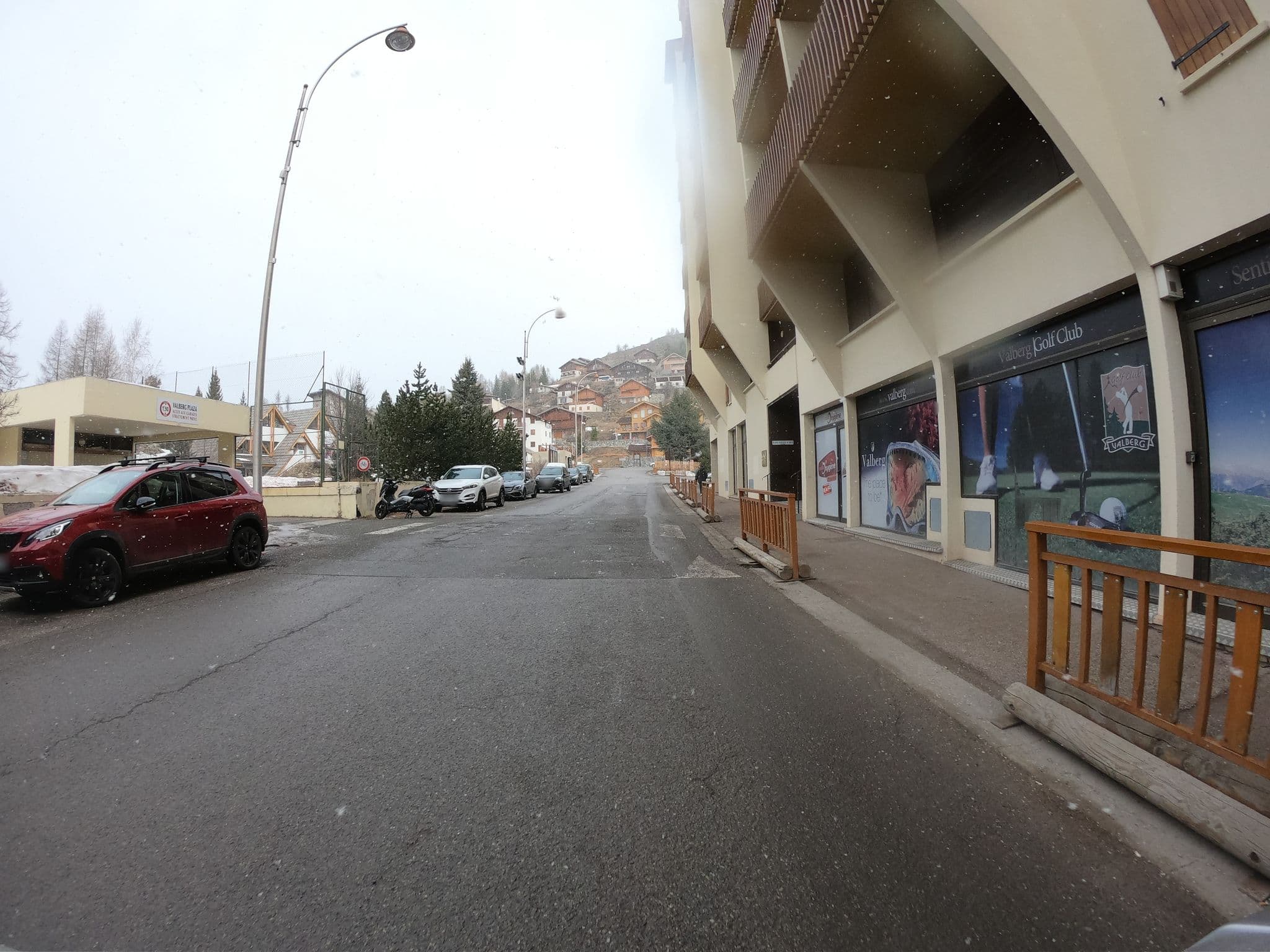 Street view near Valberg 2000, Puget-Théniers — © joostjakob (CC BY-SA · Mapillary)