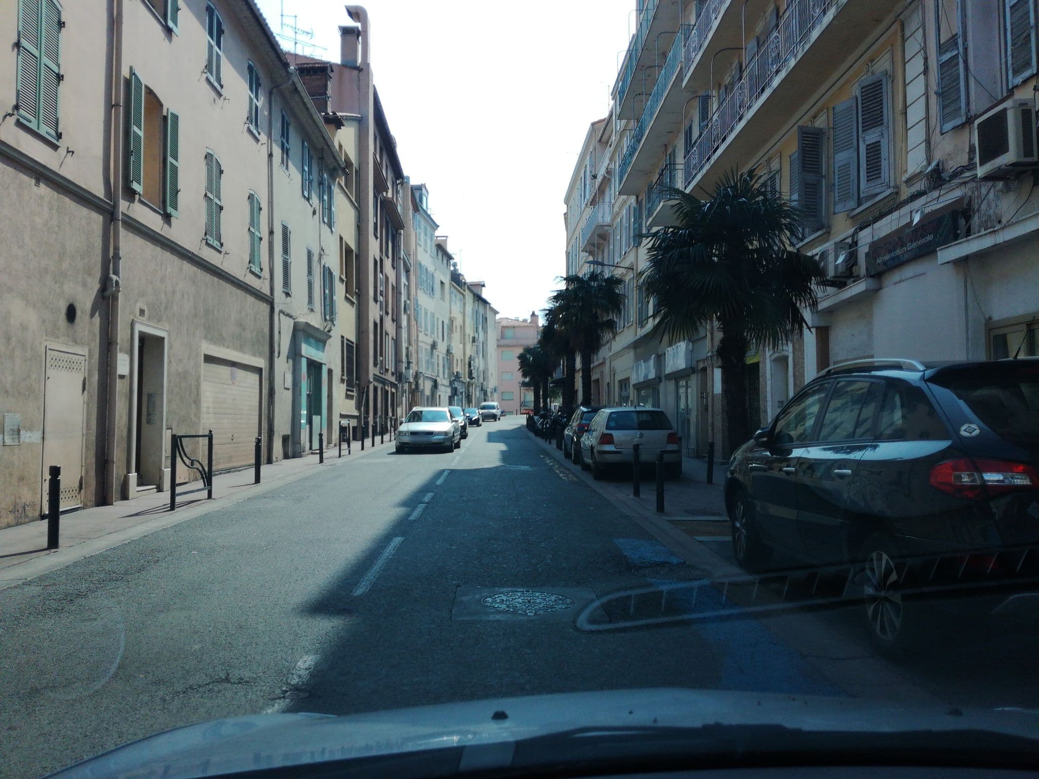 Street view near Design Appart, Cannes — © baptistemm (CC BY-SA · Mapillary)