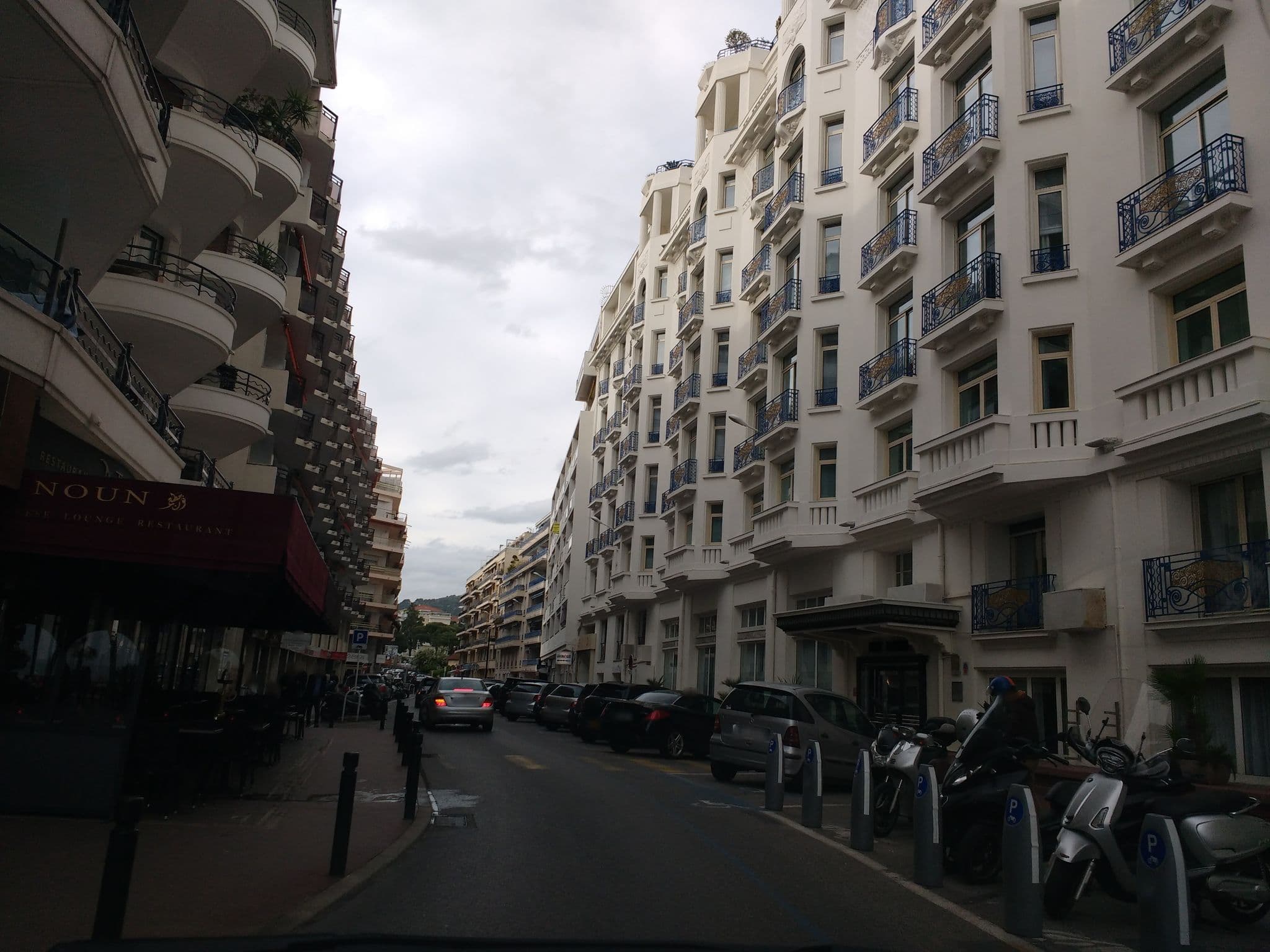 Street view near Appartement le Palais des Iles, Cannes — © thetornado76 (CC BY-SA · Mapillary)